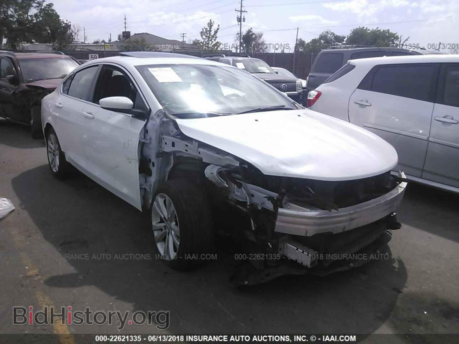 Photo 1C3CCCABXFN682049 - Chrysler 200 2015