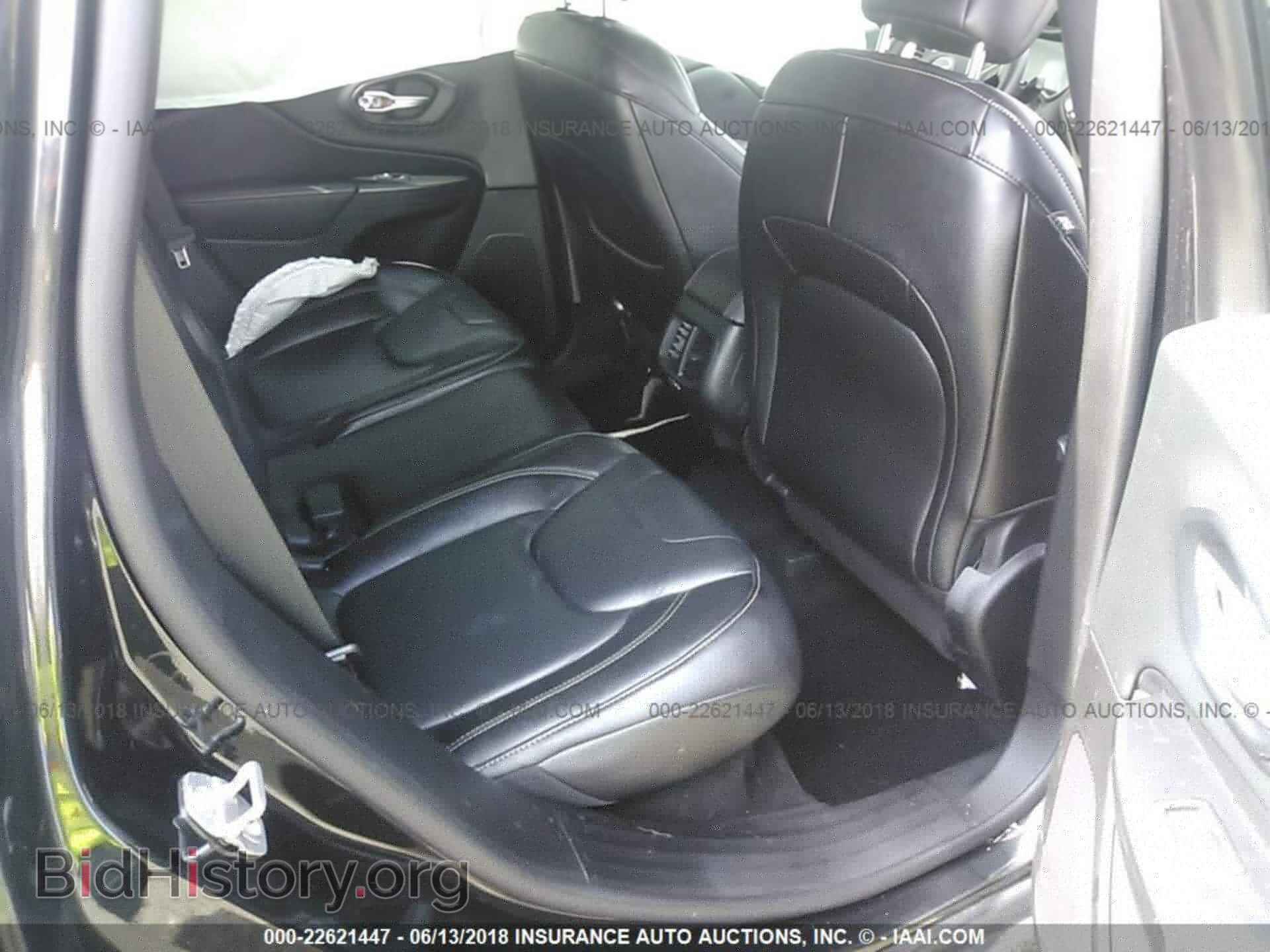 2015 Jeep Cherokee - VIN: 1C4PJMCS0FW625214 - Photo 8
