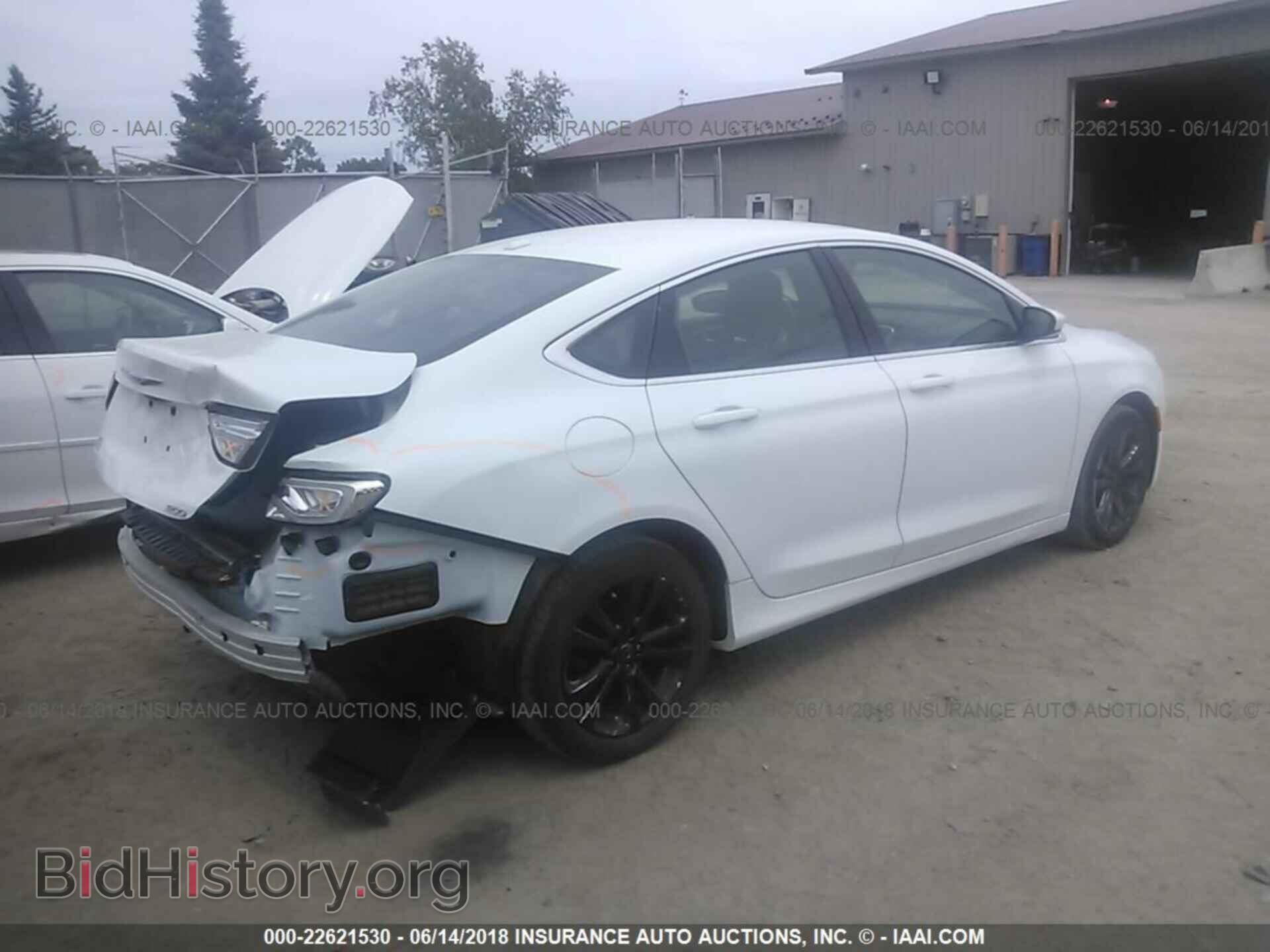 2016 Chrysler 200 - VIN: 1C3CCCAG7GN101314 - Photo 4