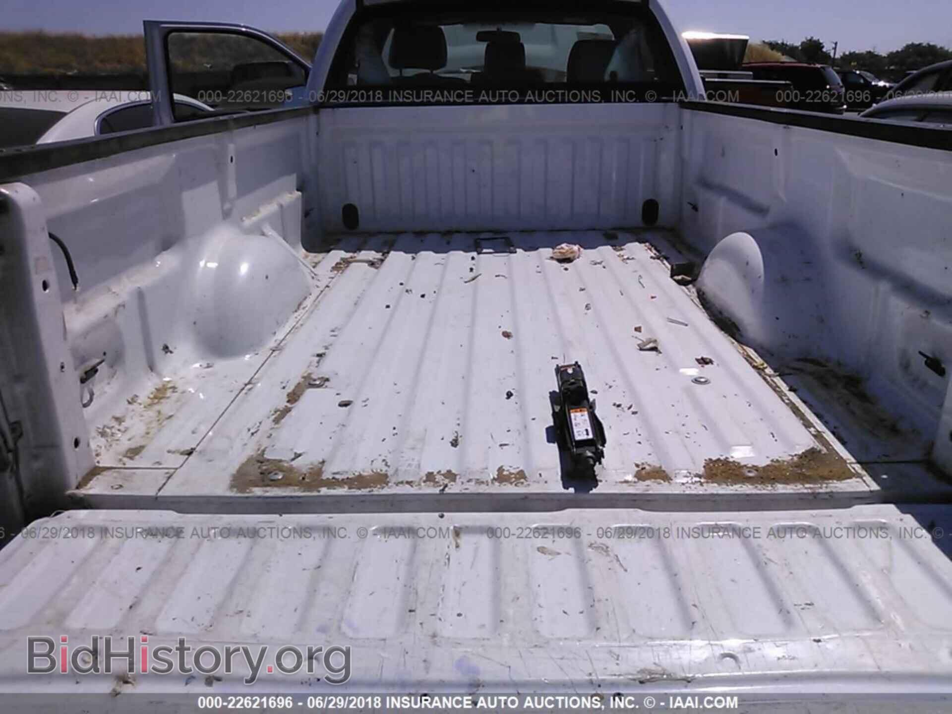 2011 Ford F150 - VIN: 1FTMF1EM3BKE20327 - Photo 8