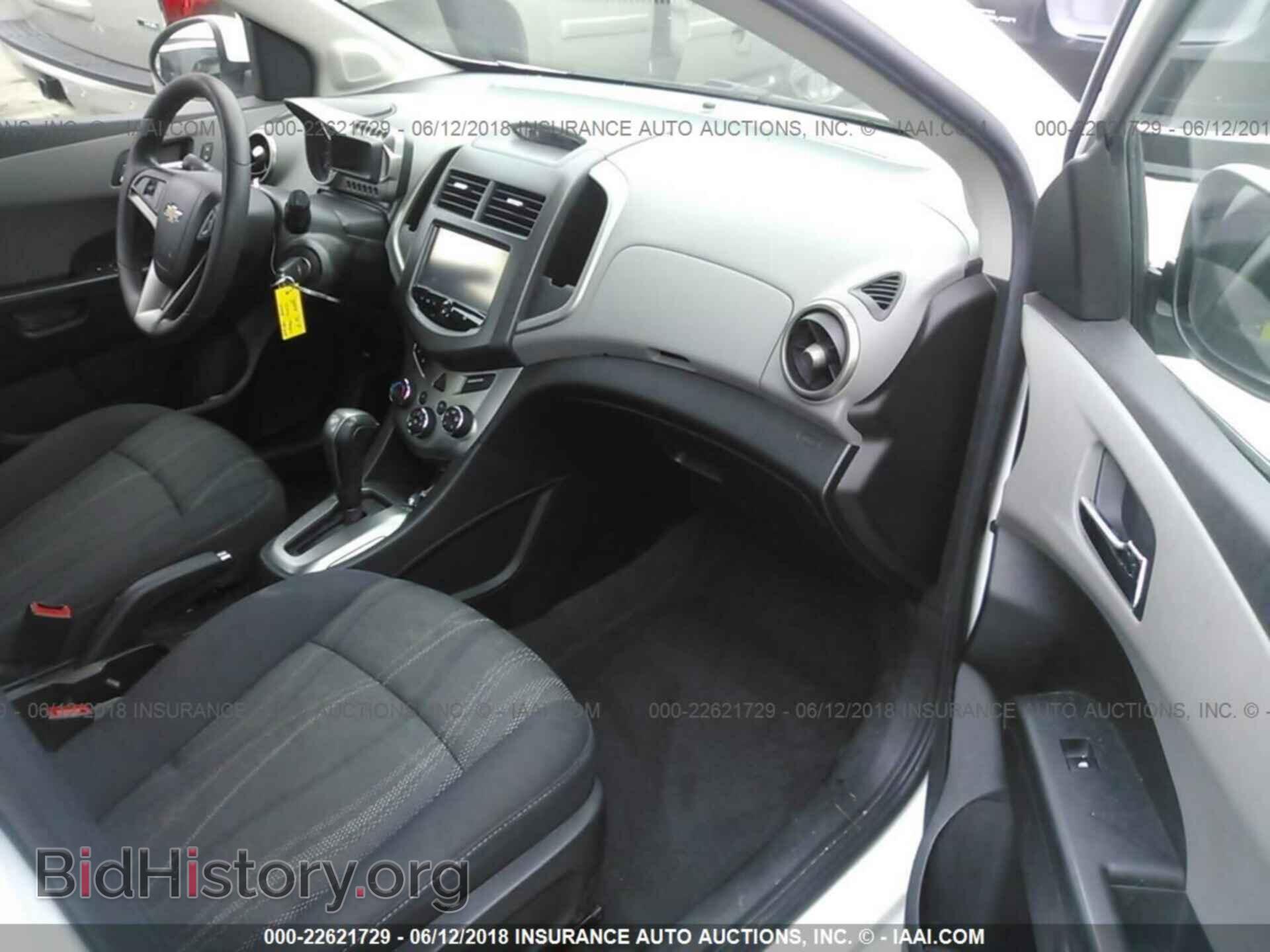 2015 Chevrolet Sonic - VIN: 1G1JC6SB0F4150911 - Фото 5