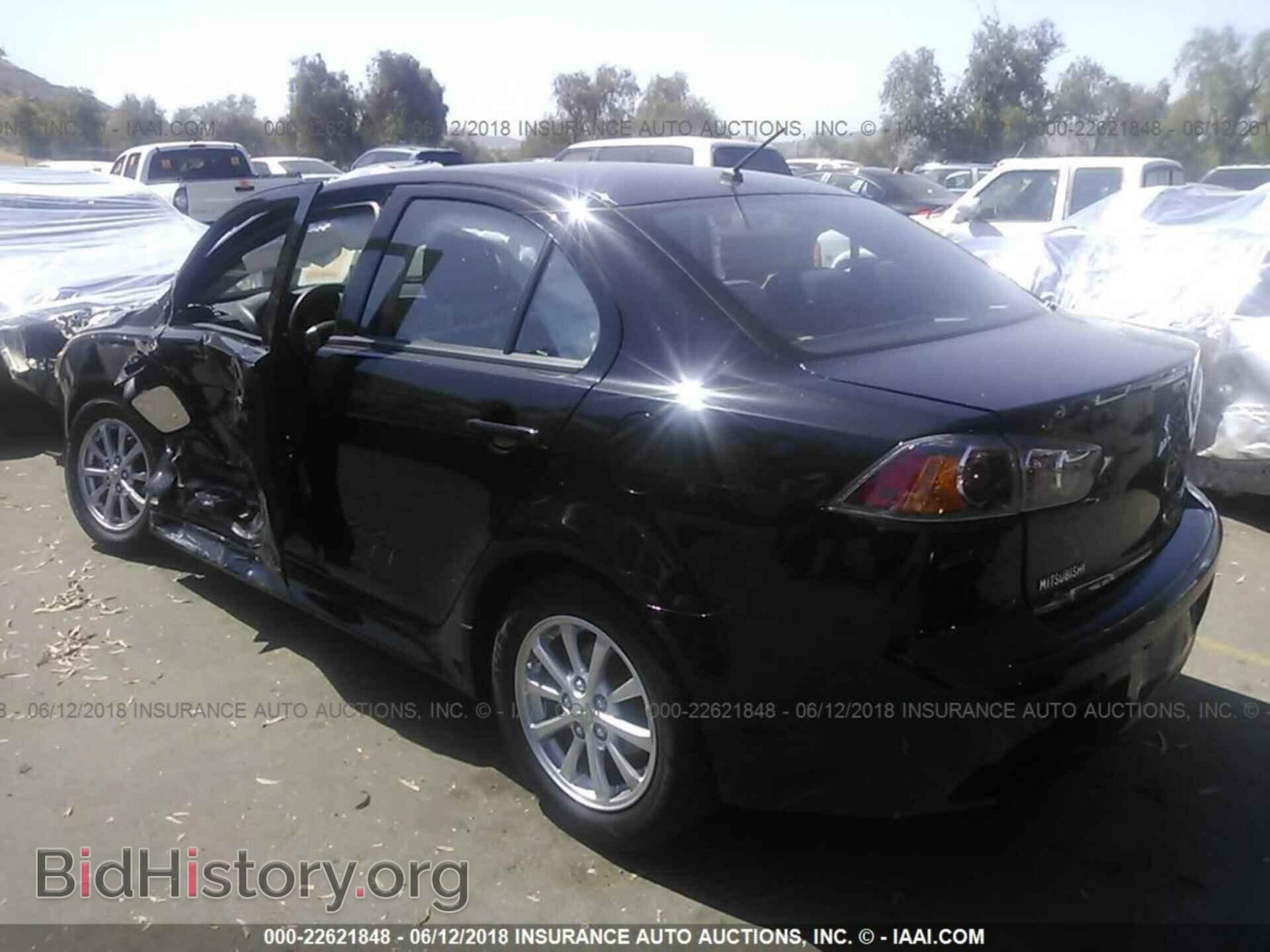 2014 Mitsubishi Lancer - VIN: JA32U2FU0EU016801 - Фото 3