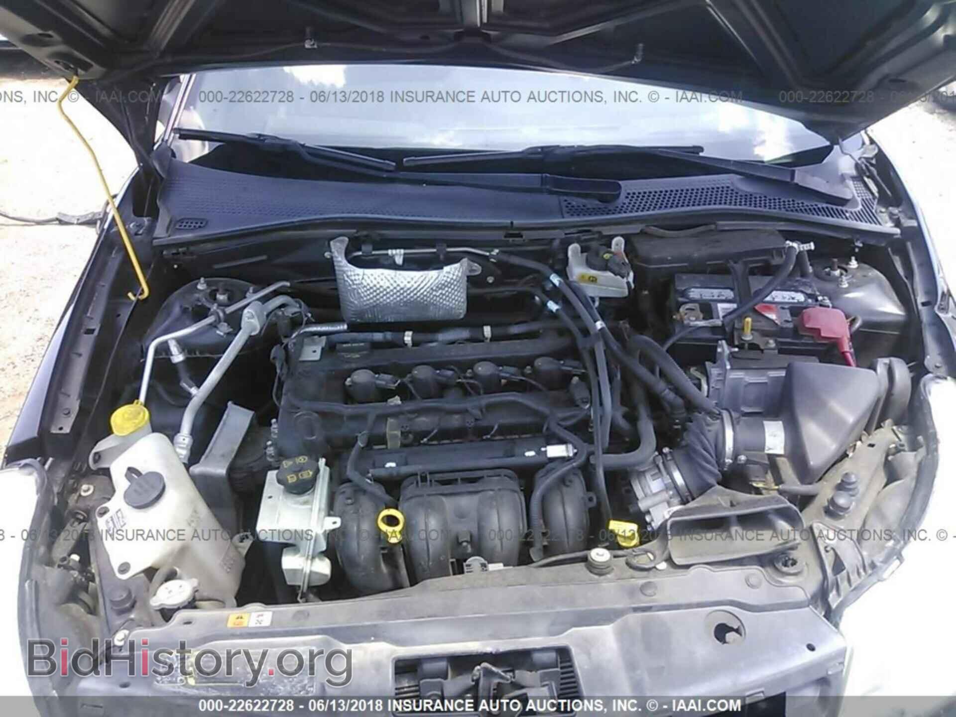 2011 Ford Focus - VIN: 1FAHP3FN9BW202070 - Photo 10