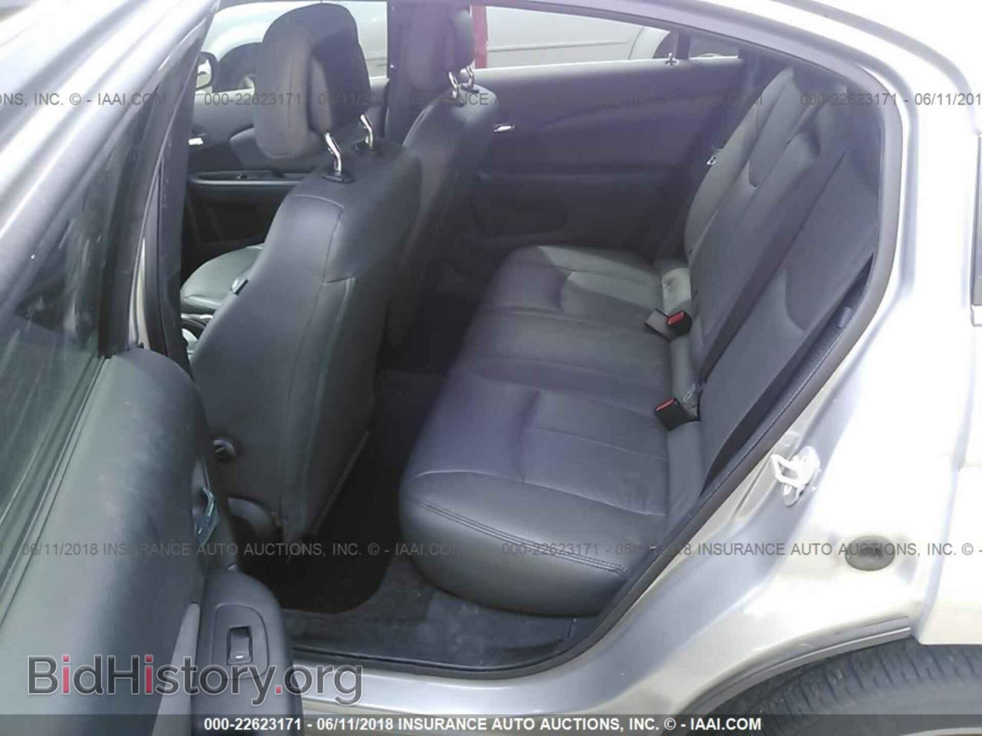 2013 Chrysler 200 - VIN: 1C3CCBBB5DN571348 - Фото 8