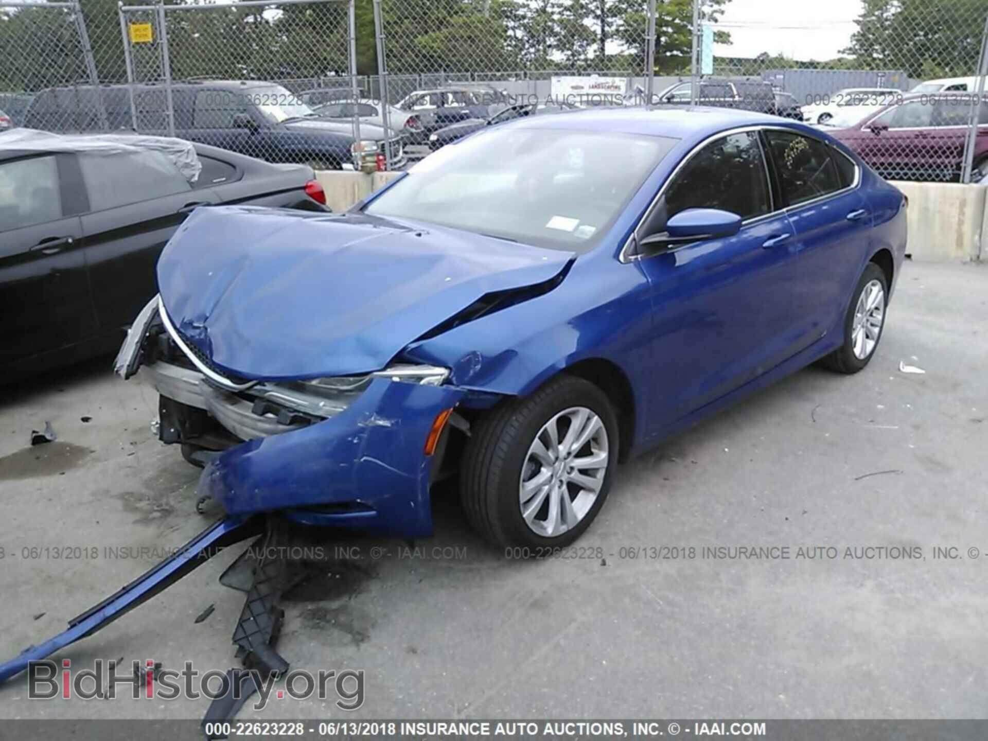 2015 Chrysler 200 - VIN: 1C3CCCAB9FN641895 - Photo 2