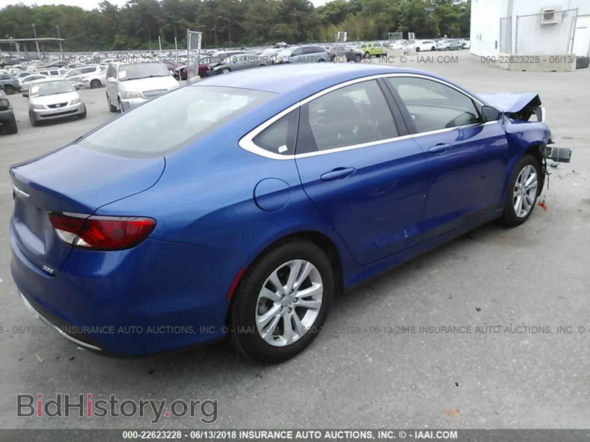 2015 Chrysler 200 - VIN: 1C3CCCAB9FN641895 - Photo 4