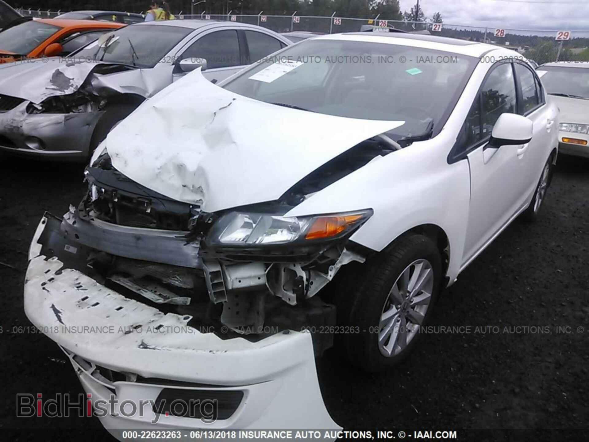 2012 Honda Civic - VIN: 19XFB2F94CE331147 - Фото 2