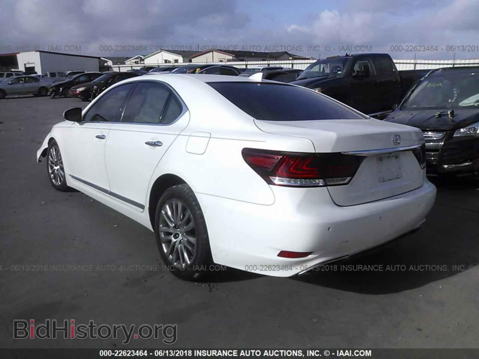 2014 Lexus Ls - VIN: JTHBL5EF8E5125265 - Photo 3