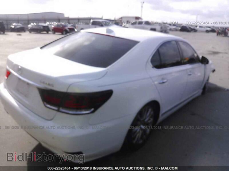 2014 Lexus LS (VIN JTHBL5EF8E5125265) — фото 4 из 10