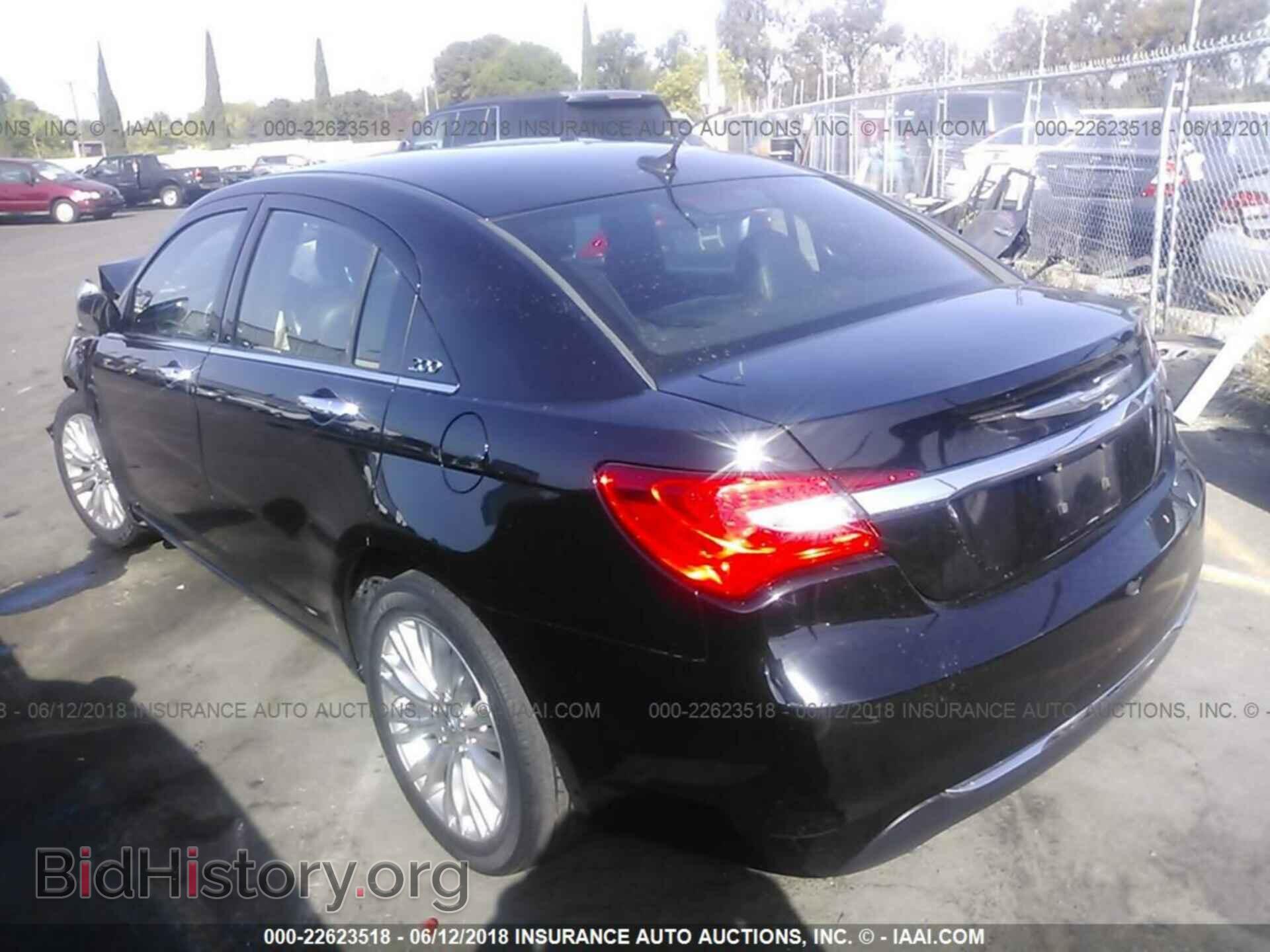 2012 Chrysler 200 - VIN: 1C3CCBCG2CN162085 - Photo 3
