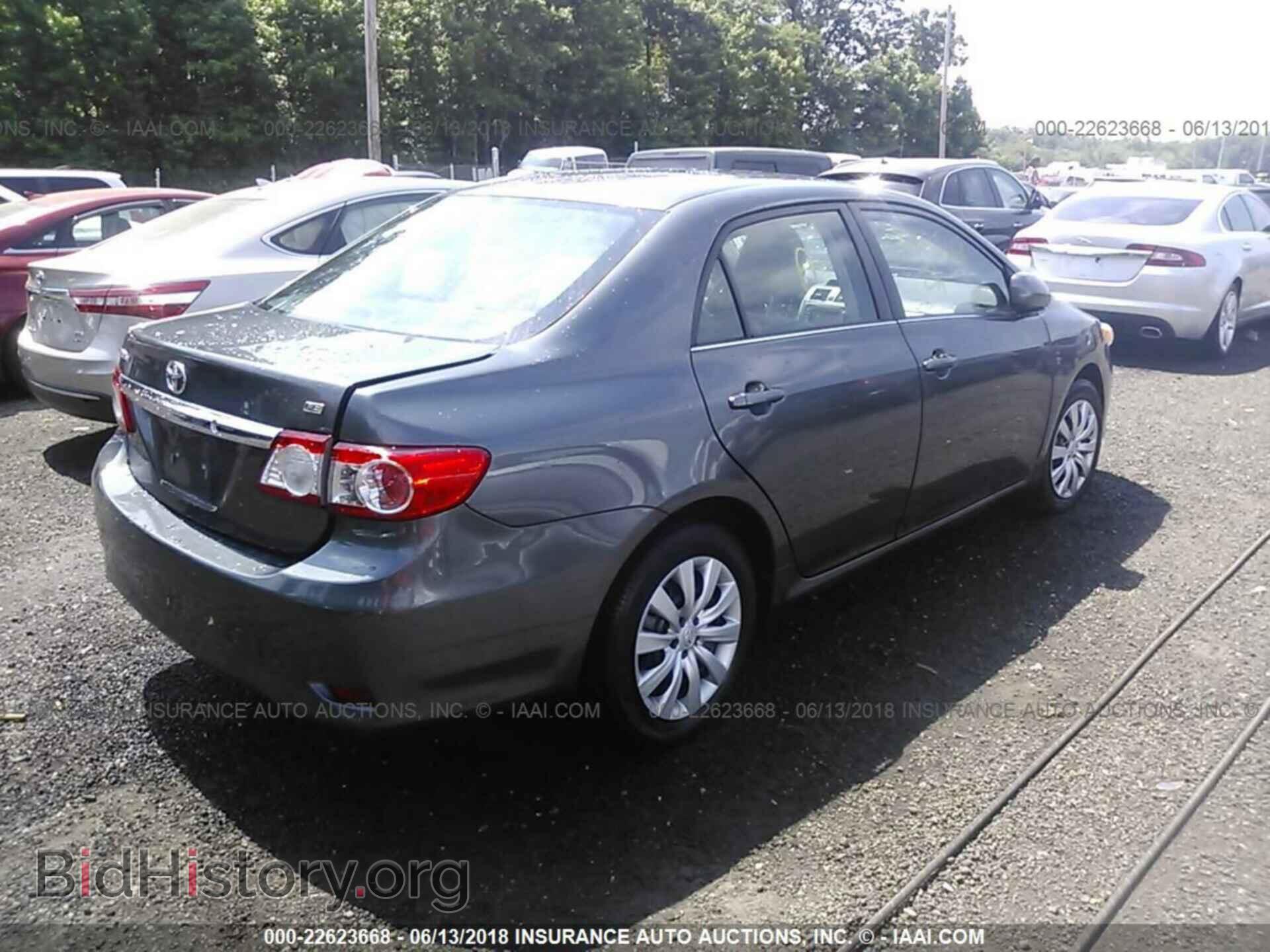 2013 Toyota Corolla - VIN: 2T1BU4EE1DC096421 - Photo 4
