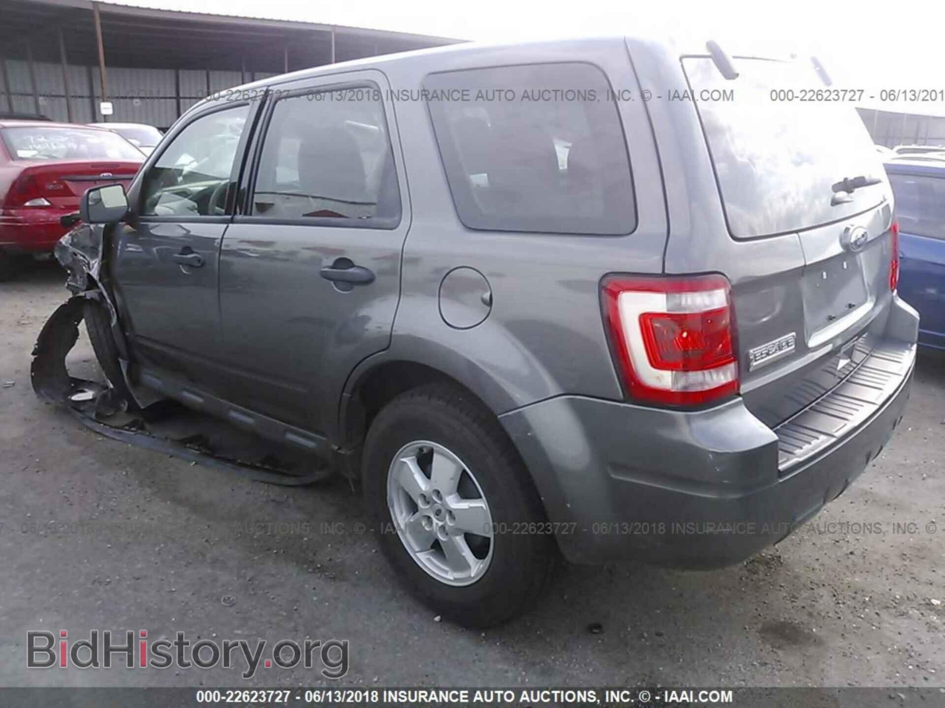 2012 Ford Escape - VIN: 1FMCU0C72CKB53137 - Photo 3