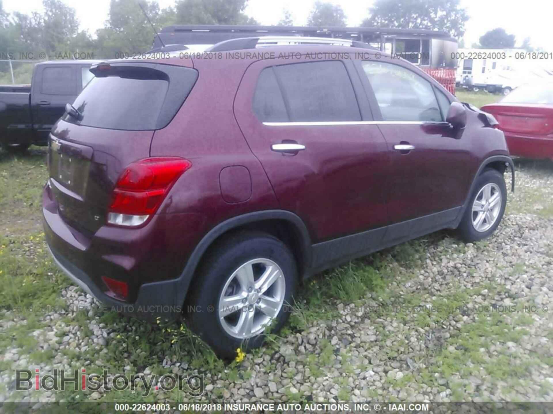 2017 Chevrolet Trax - VIN: 3GNCJPSB0HL273110 - Фото 4