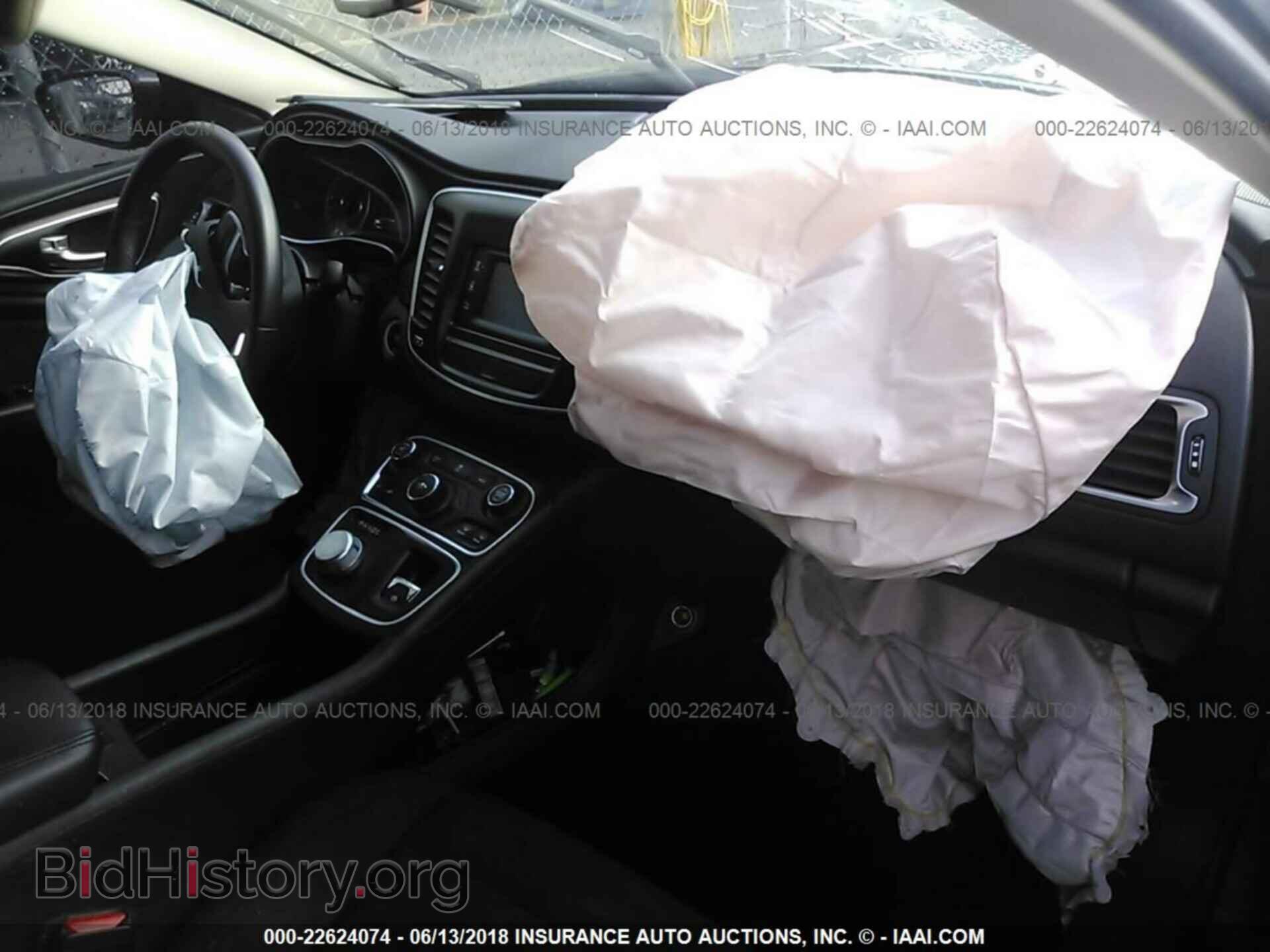2015 Chrysler 200 - VIN: 1C3CCCABXFN677210 - Photo 5