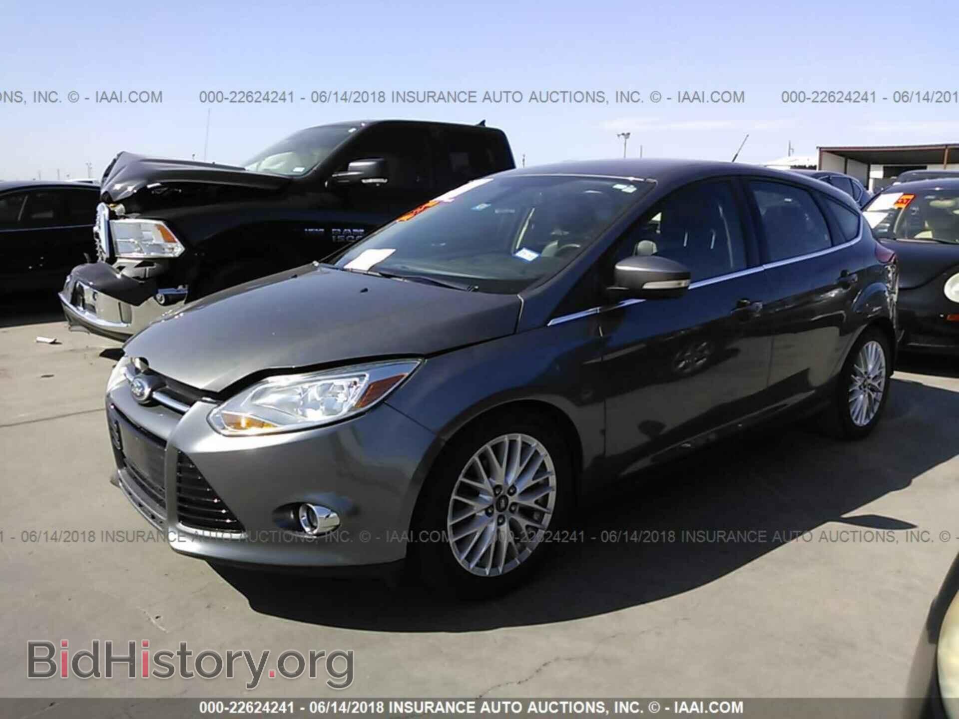 2012 Ford Focus - VIN: 1FAHP3M24CL370825 - Фото 2