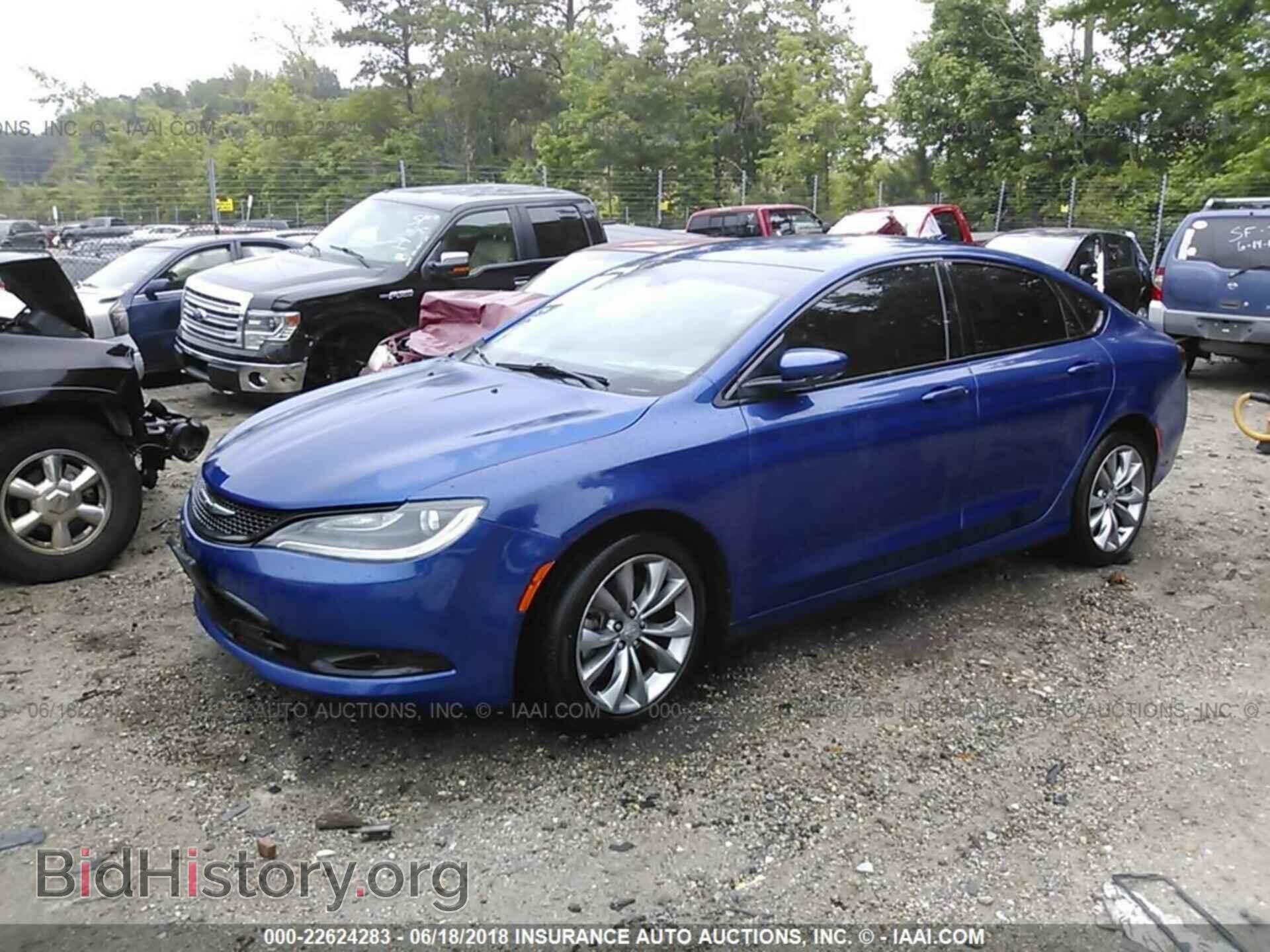 2016 Chrysler 200 - VIN: 1C3CCCDG7GN139735 - Фото 2