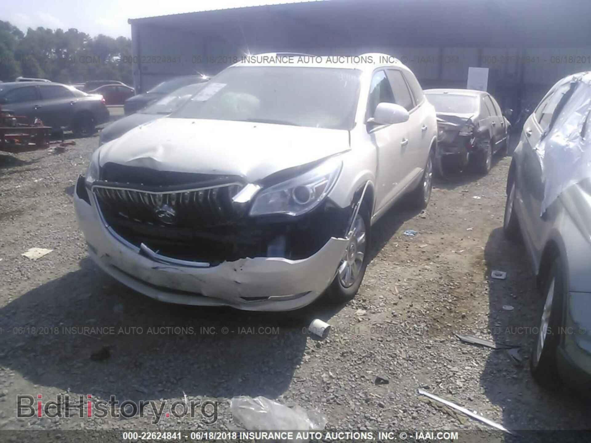 2014 Buick Enclave - VIN: 5GAKRBKD0EJ130132 - Фото 2