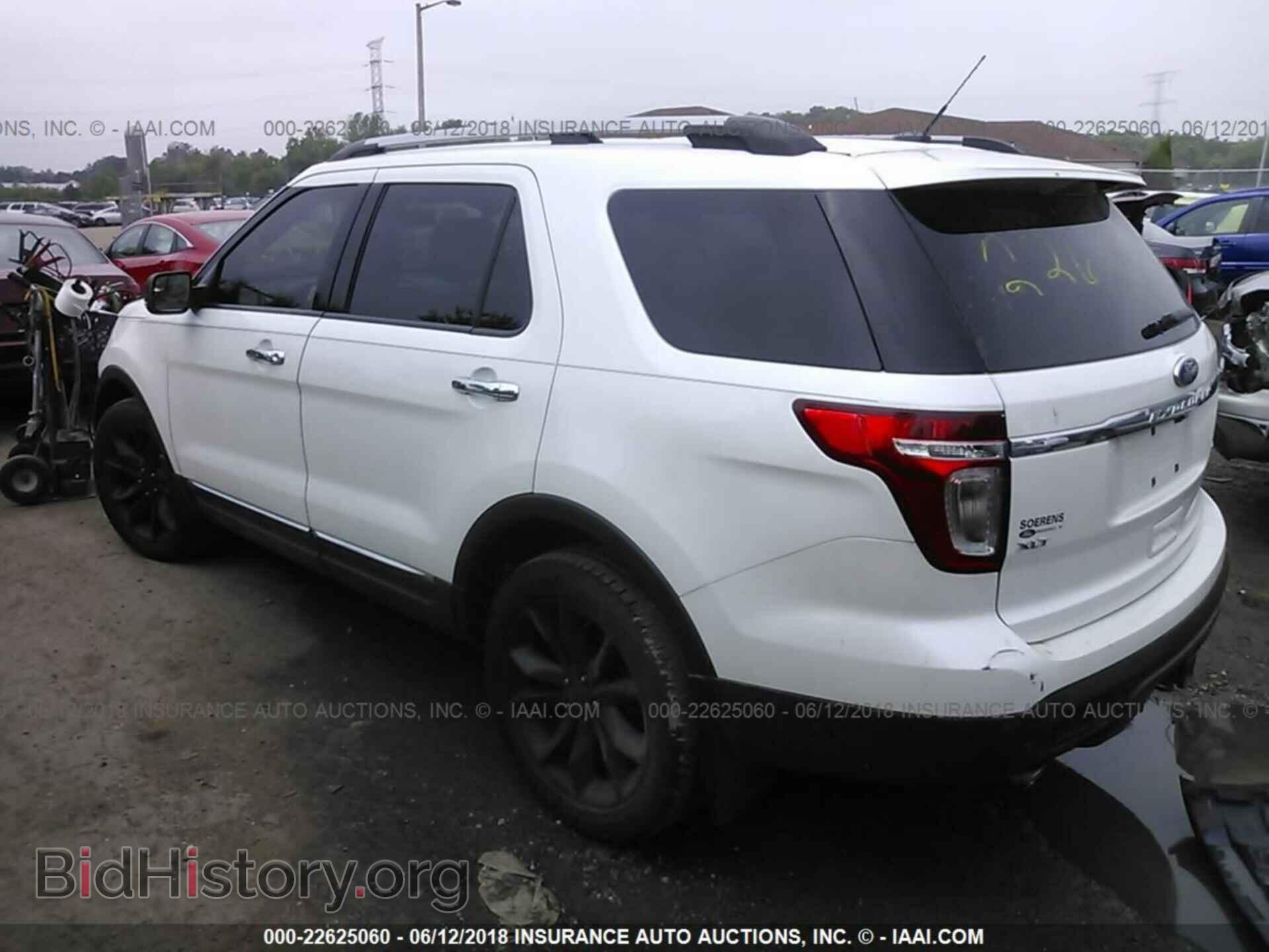 2012 Ford Explorer - VIN: 1FMHK8D89CGA75217 - Фото 3