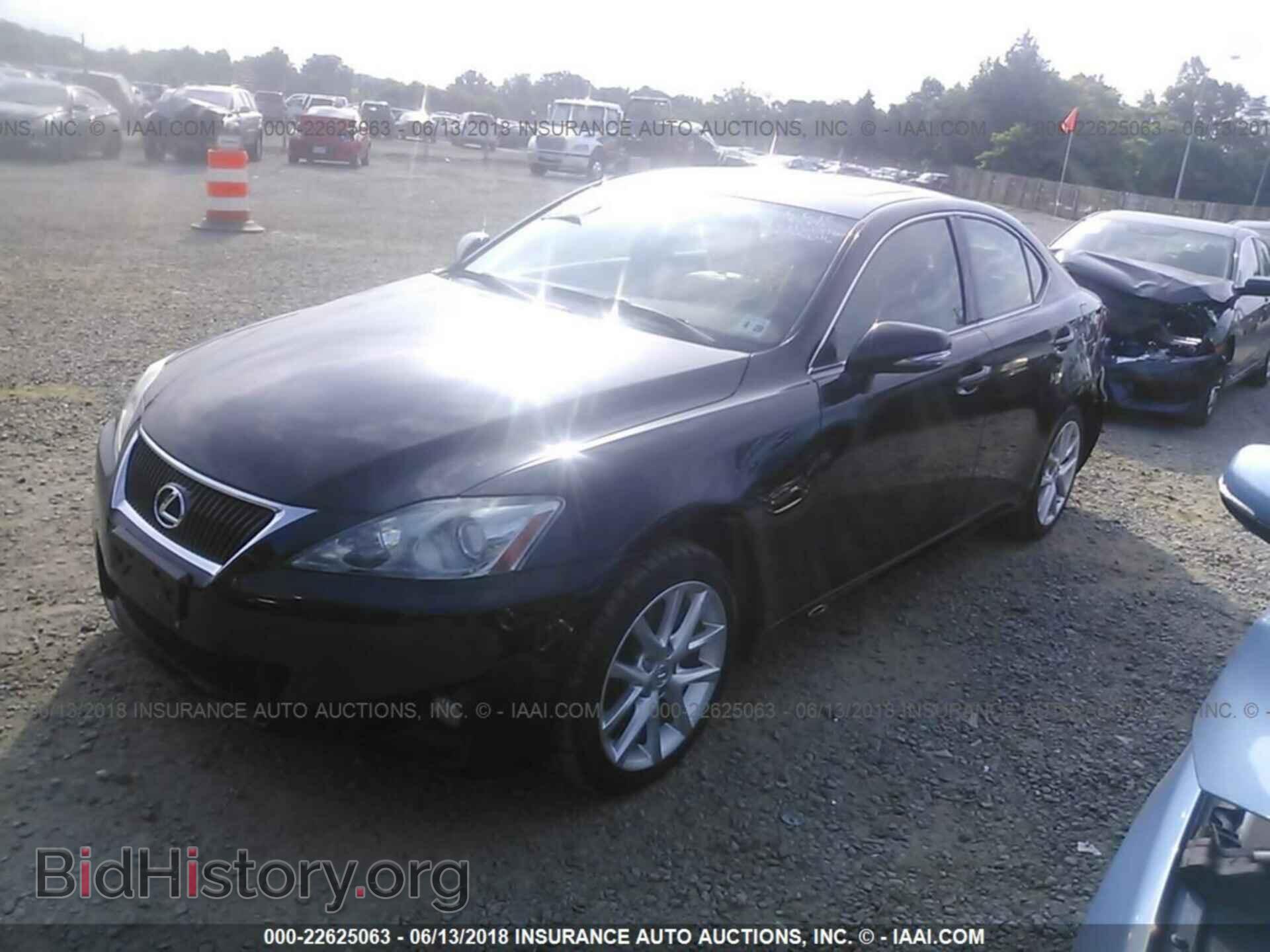 2012 Lexus Is - VIN: JTHCF5C25C2035646 - Photo 2