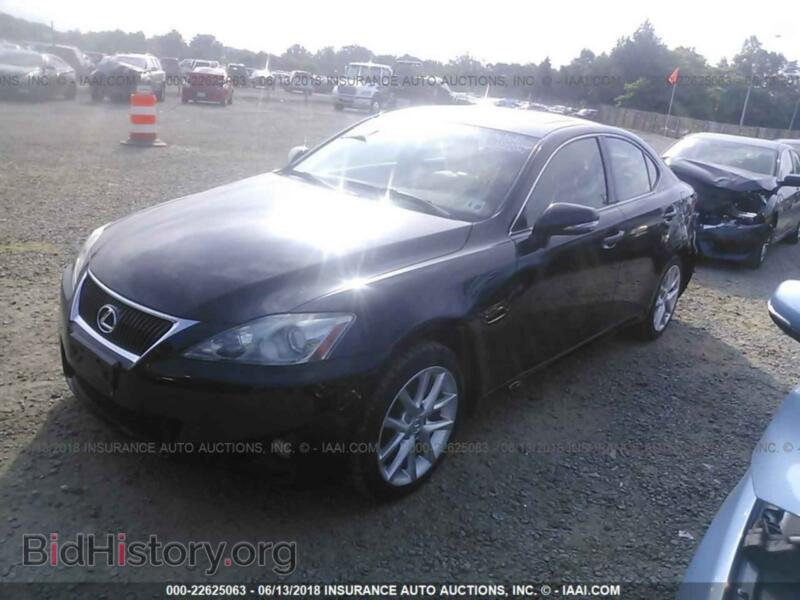 2012 Lexus IS (VIN JTHCF5C25C2035646) — photo 2 of 10