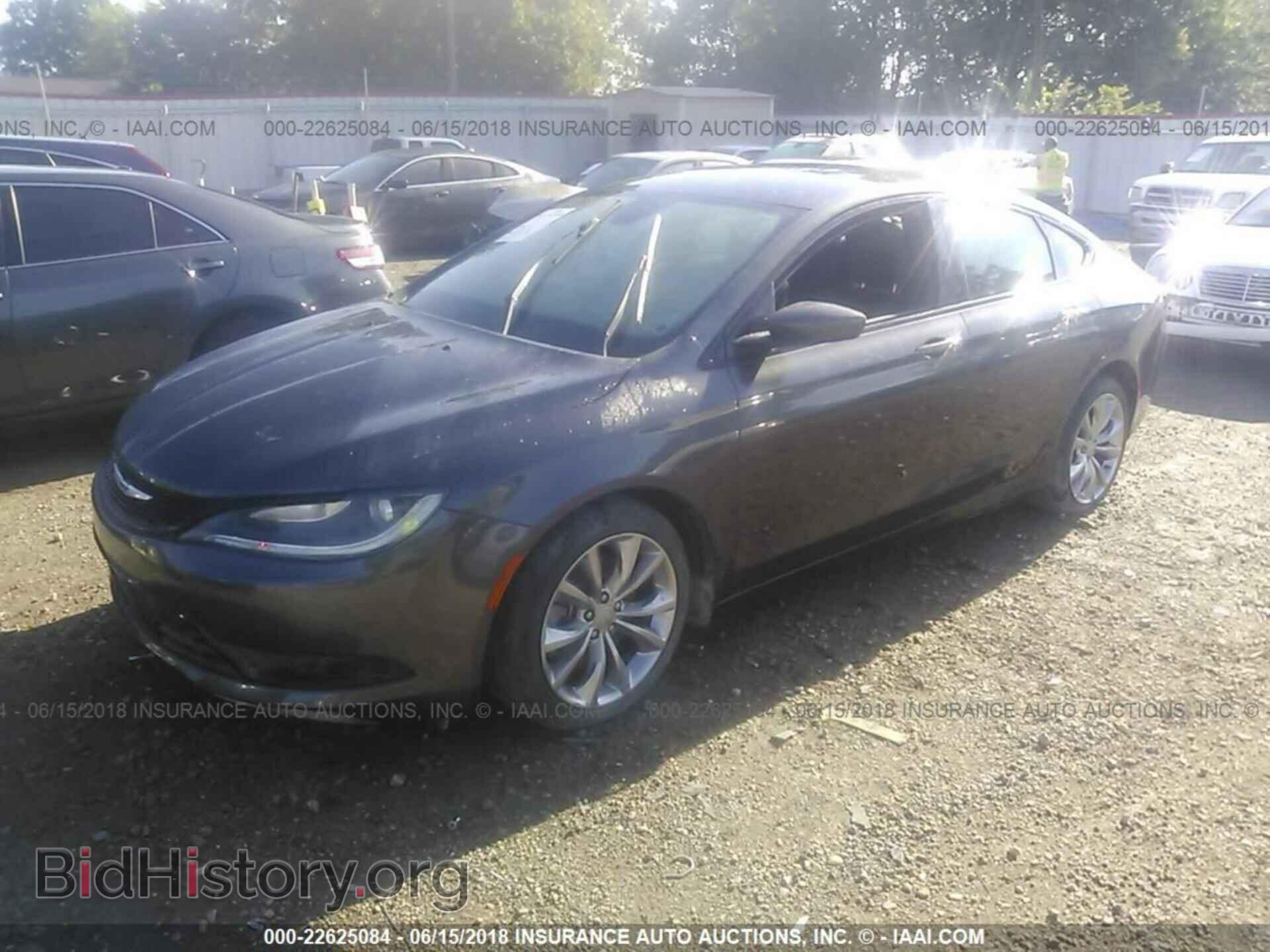 2015 Chrysler 200 - VIN: 1C3CCCBG3FN614105 - Фото 2