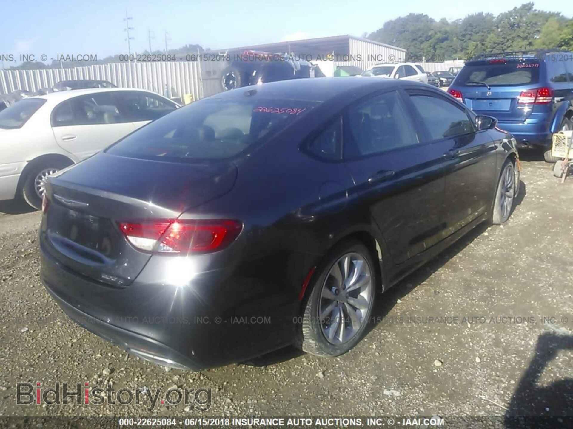 2015 Chrysler 200 - VIN: 1C3CCCBG3FN614105 - Фото 4