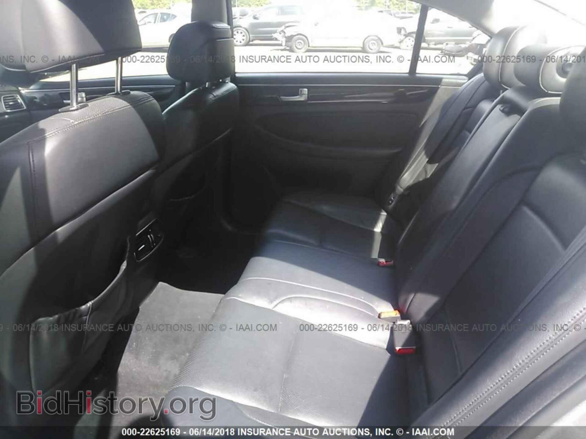 2012 Hyundai Genesis - VIN: KMHGC4DD9CU177553 - Фото 8