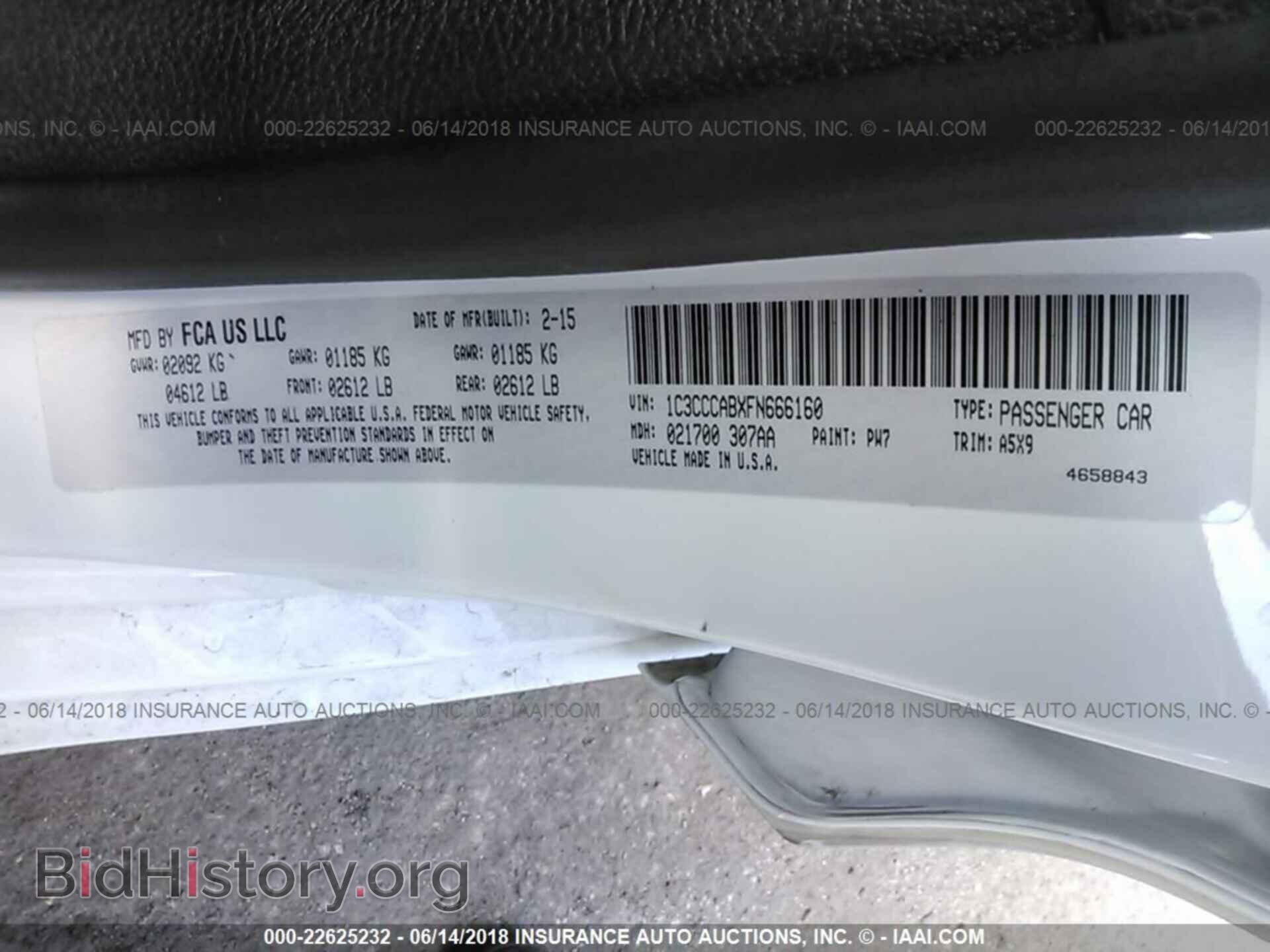 2015 Chrysler 200 - VIN: 1C3CCCABXFN666160 - Photo 9
