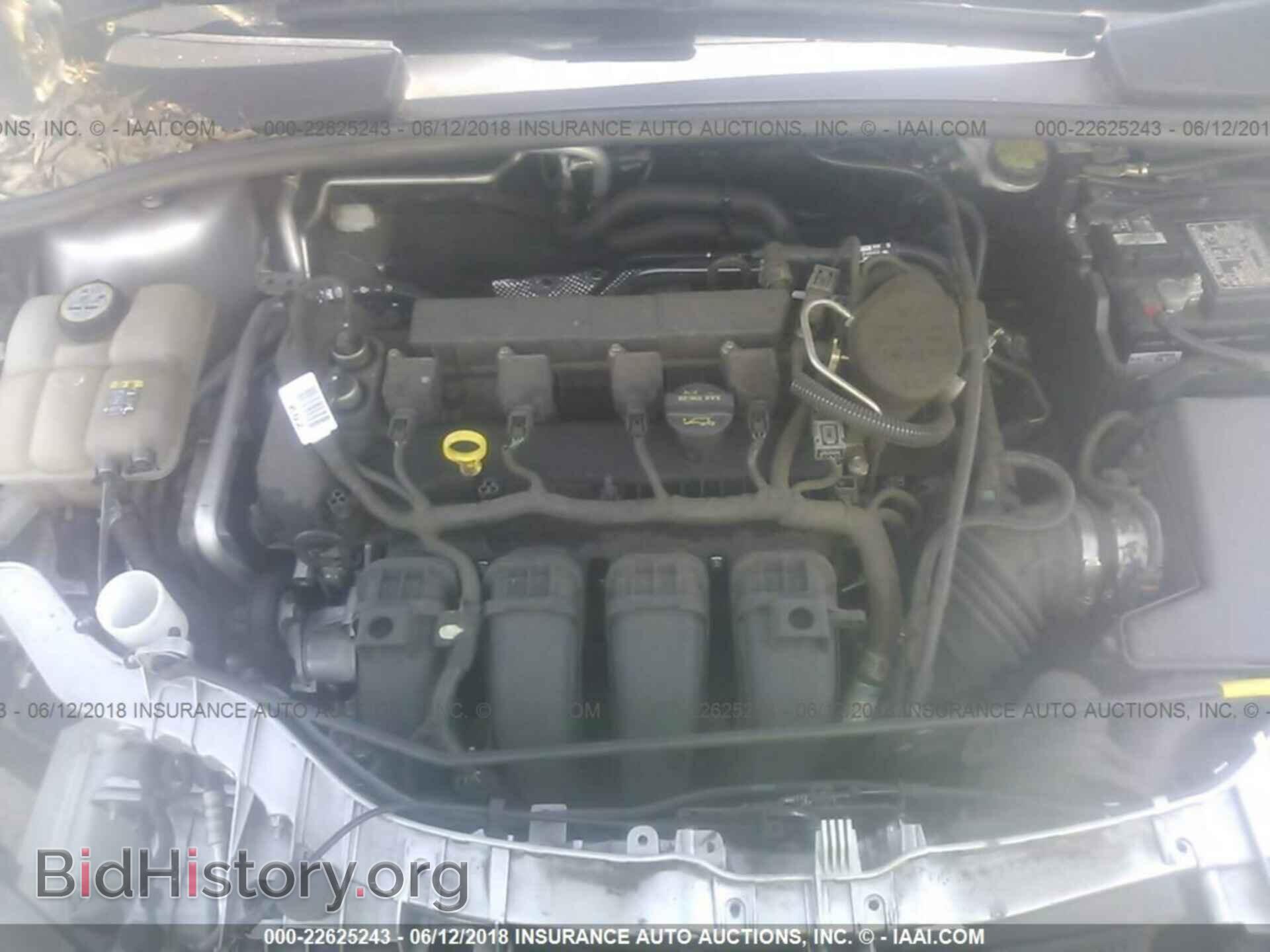 2012 Ford Focus - VIN: 1FAHP3M22CL230689 - Photo 10