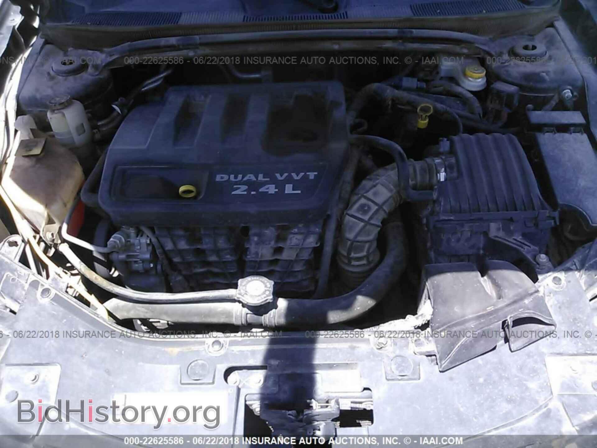 2013 Chrysler 200 - VIN: 1C3CCBAB9DN560399 - Фото 10