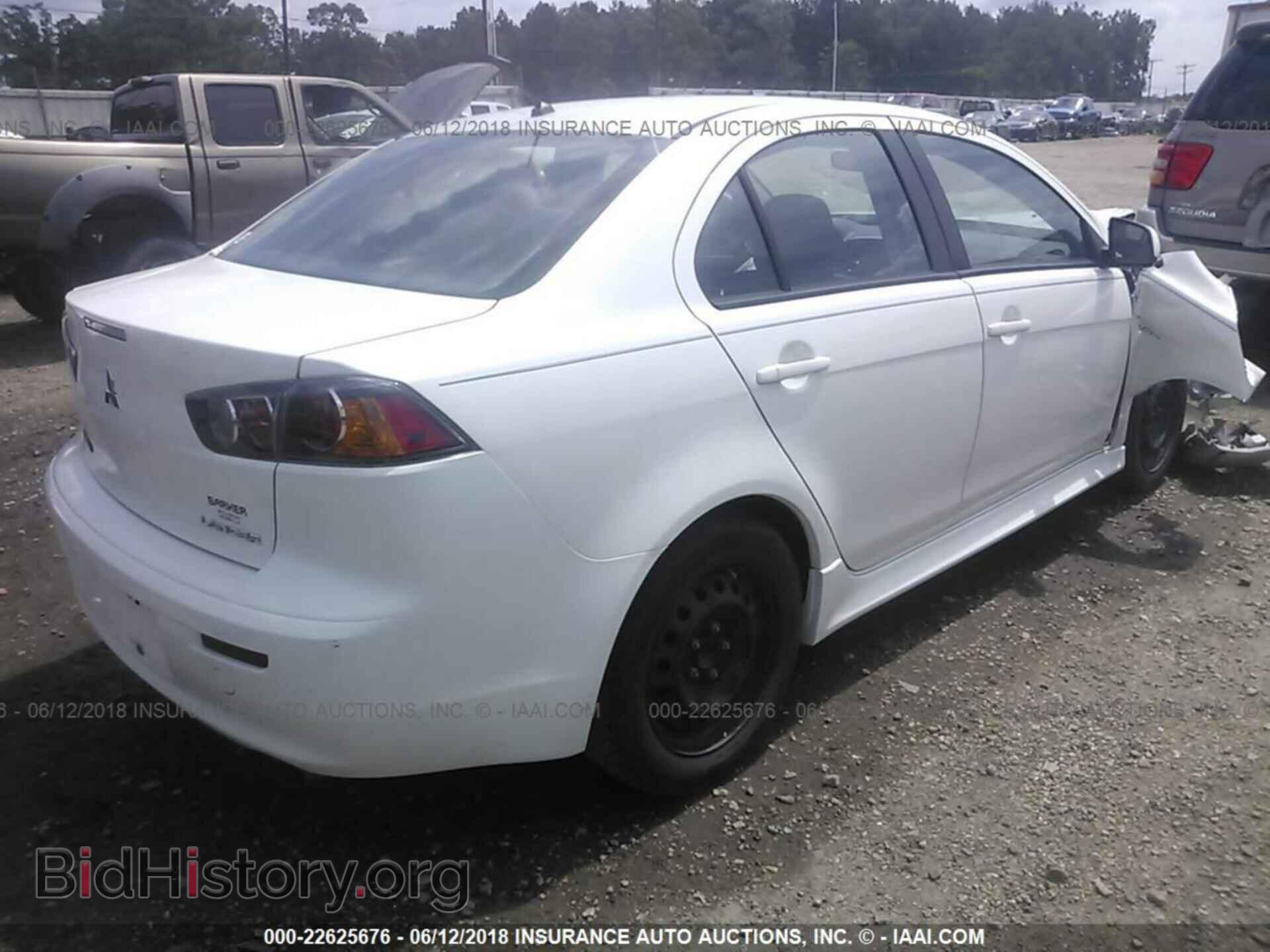 2014 Mitsubishi Lancer - VIN: JA32U2FU5EU019015 - Фото 4