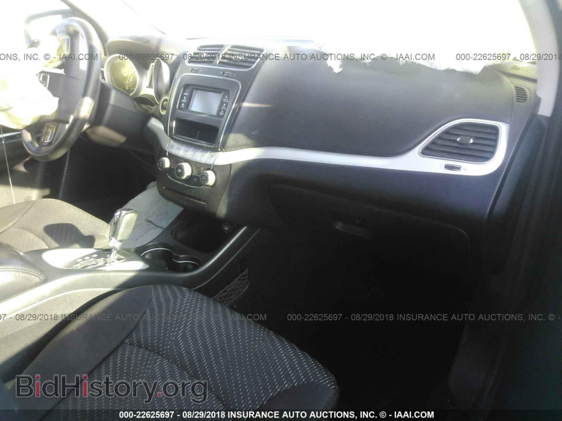 2014 Dodge Journey - VIN: 3C4PDCAB5ET133996 - Фото 5
