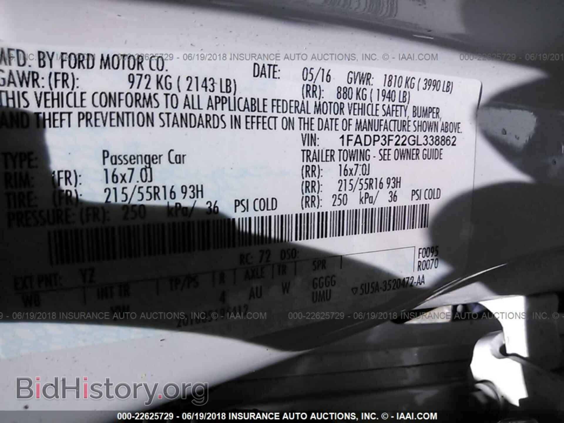 2016 Ford Focus - VIN: 1FADP3F22GL338862 - Photo 9