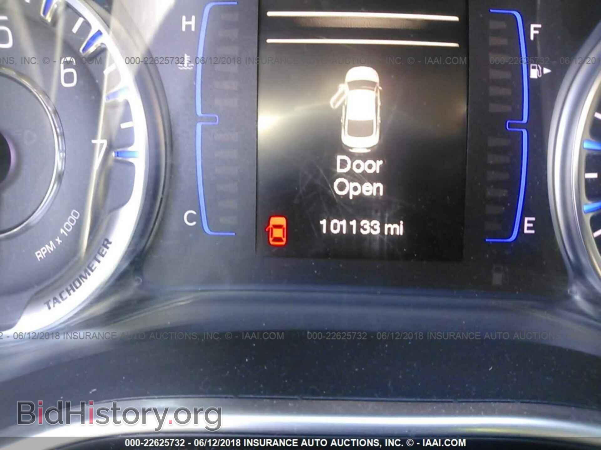 2015 Chrysler 200 - VIN: 1C3CCCABXFN666224 - Photo 7