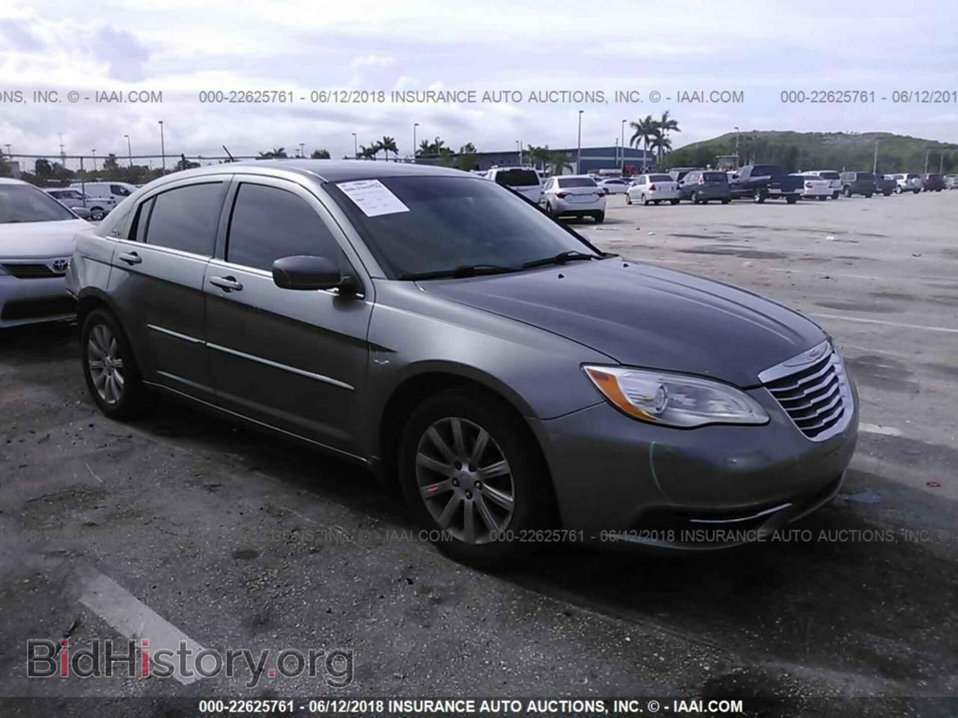Фотография 1C3CCBBG8CN316669 - Chrysler 200 2012