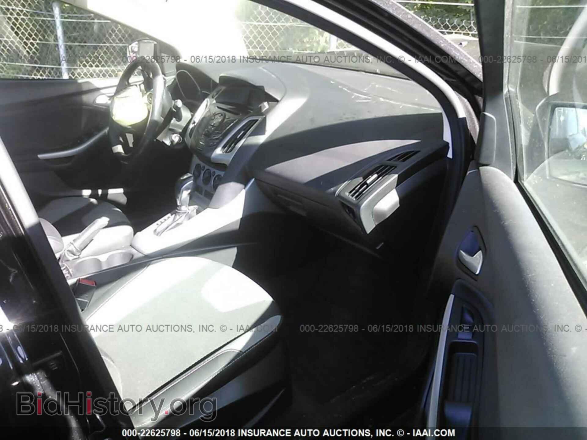 2012 Ford Focus - VIN: 1FAHP3F21CL289018 - Photo 5