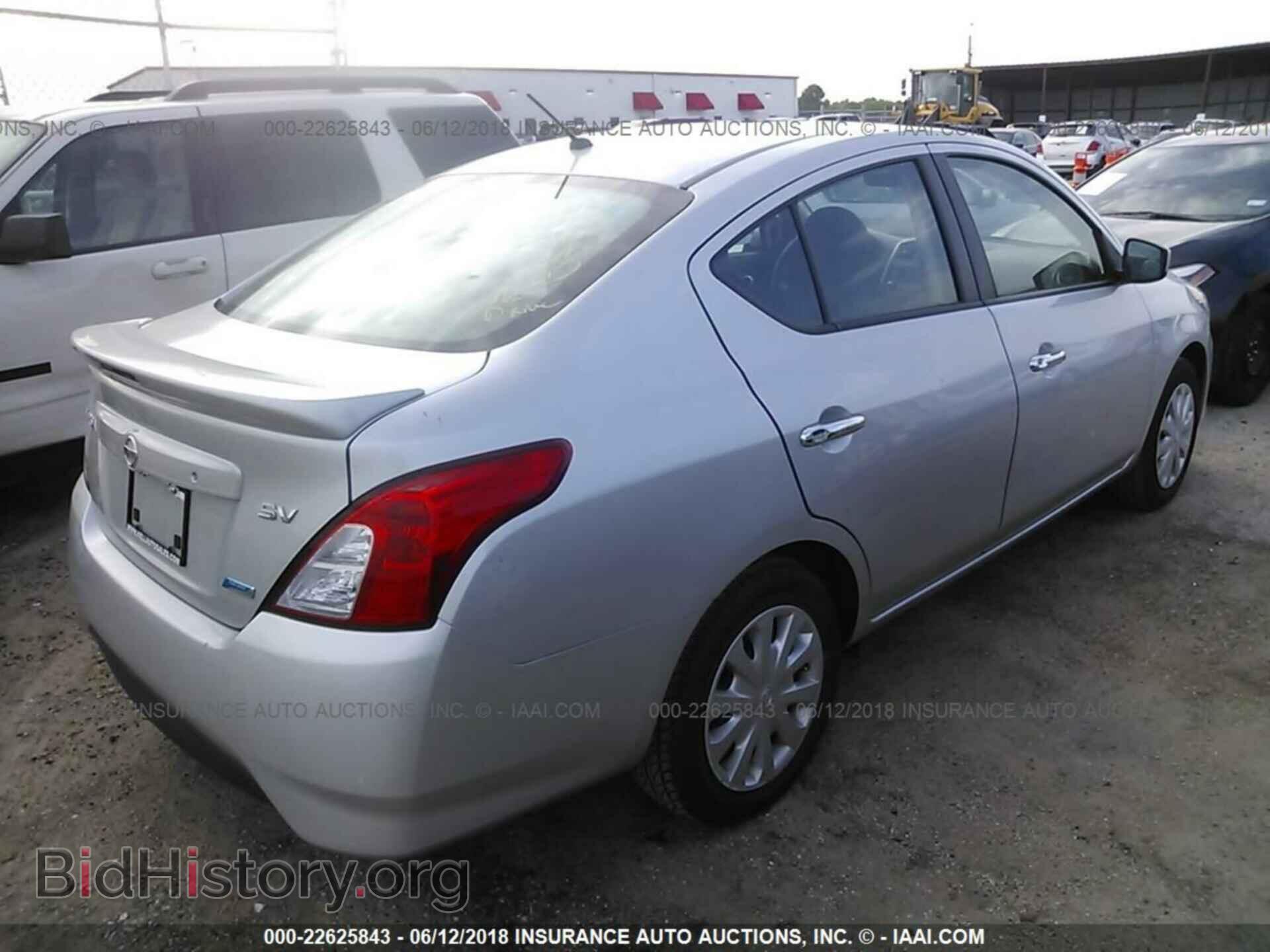 2016 Nissan Versa - VIN: 3N1CN7AP2GL856418 - Photo 4