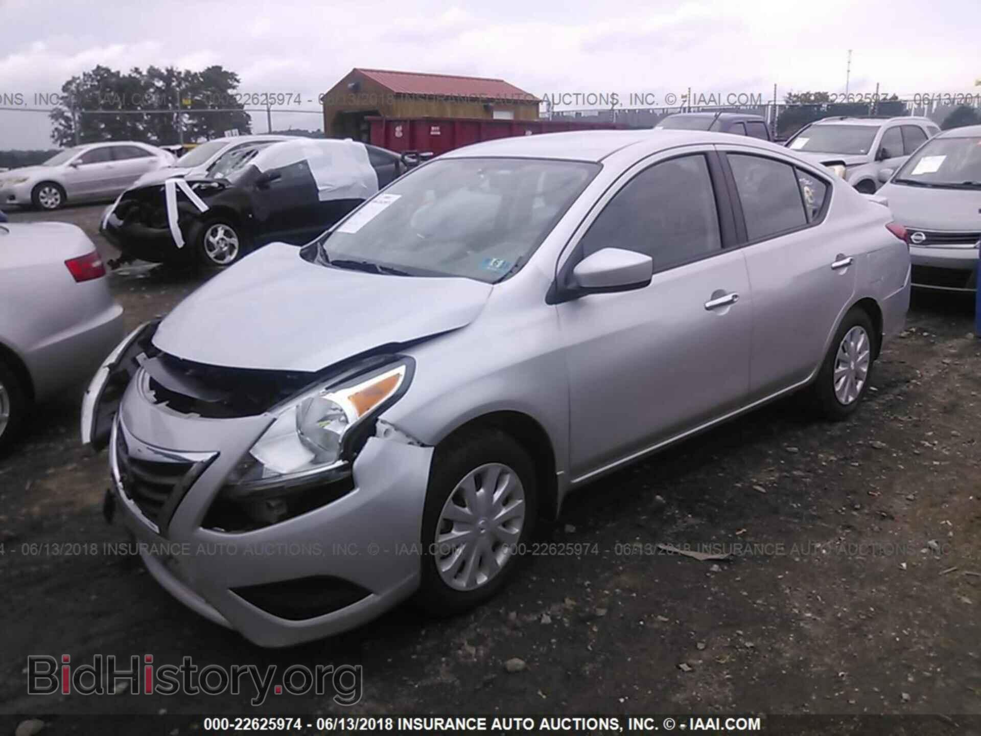 2017 NISSAN VERSA - VIN: 3N1CN7AP3HL885766 - Photo 2