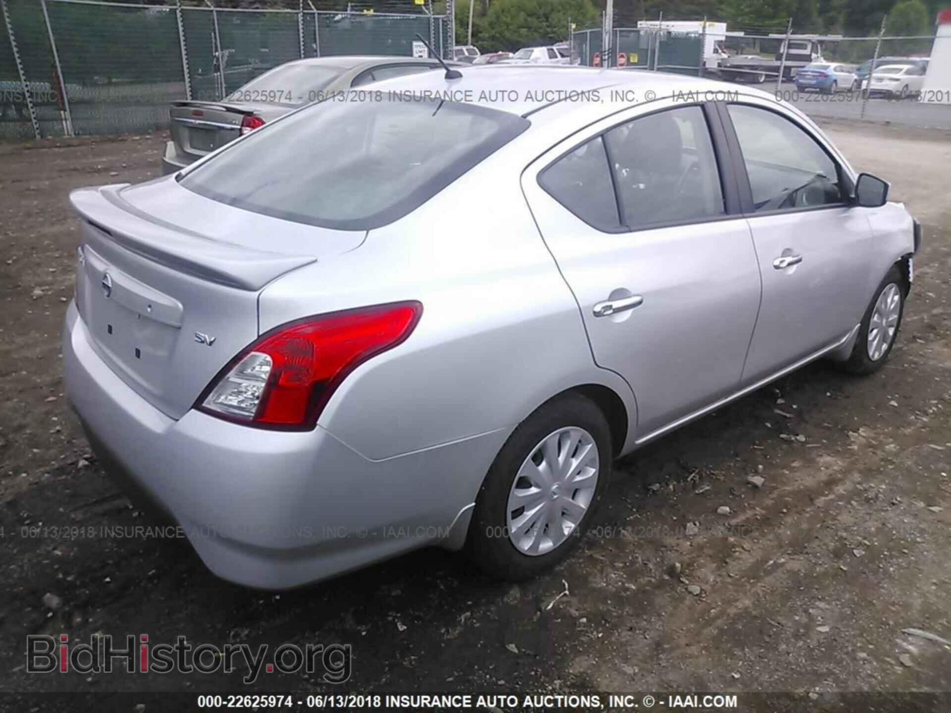 2017 NISSAN VERSA - VIN: 3N1CN7AP3HL885766 - Photo 4