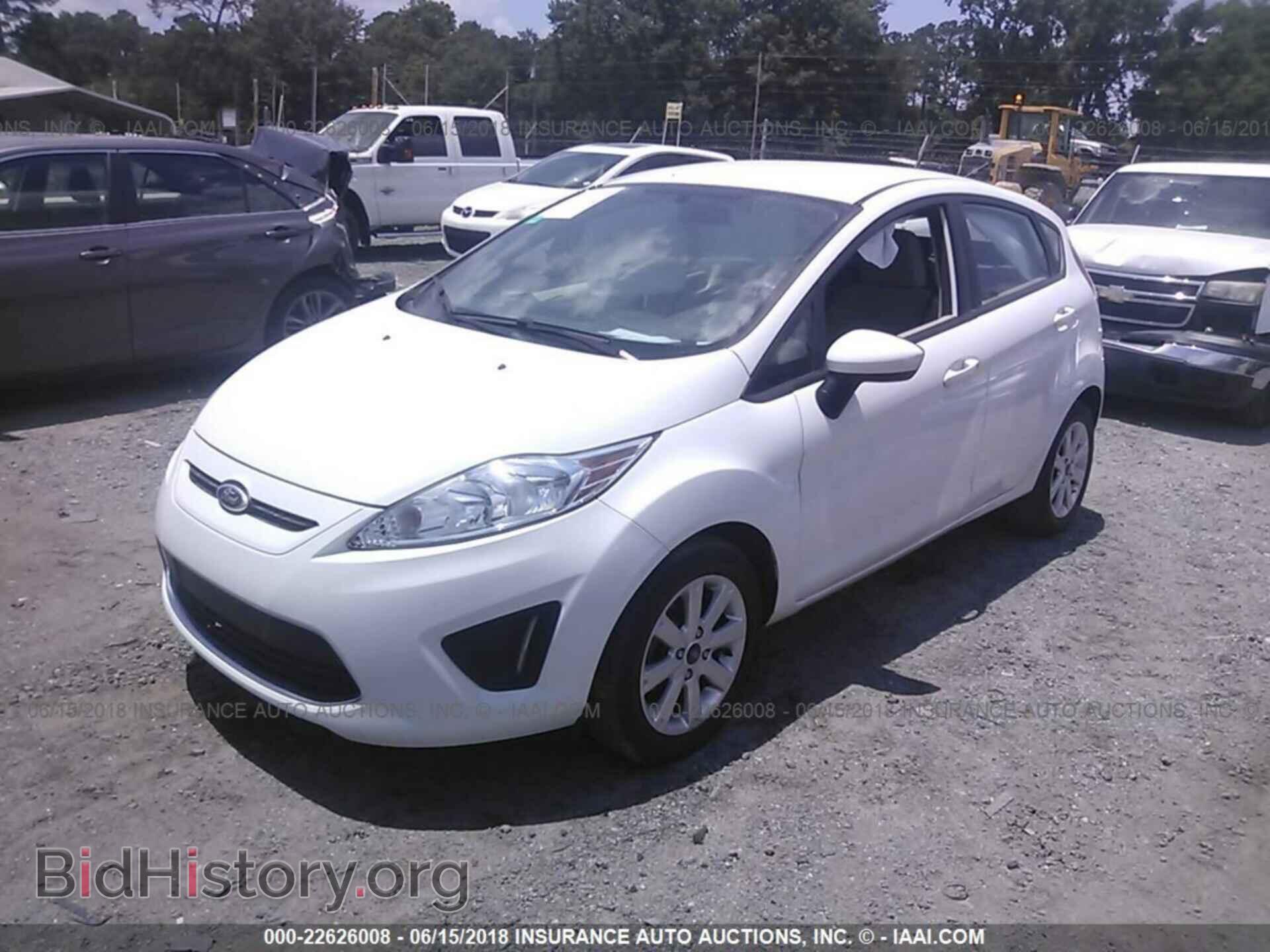 2012 Ford Fiesta - VIN: 3FADP4EJ1CM172714 - Photo 2