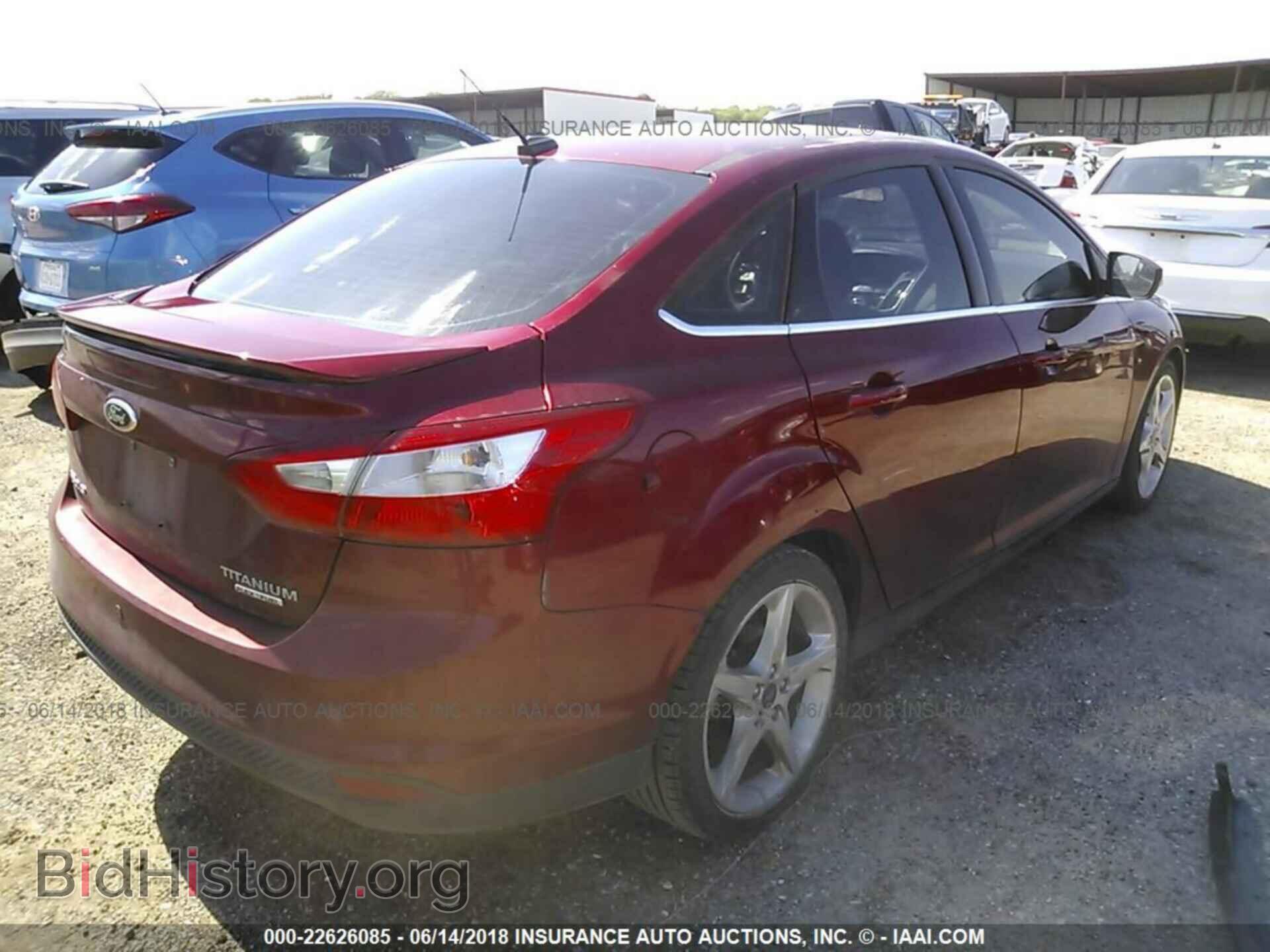 2013 Ford Focus - VIN: 1FADP3J22DL284112 - Photo 4
