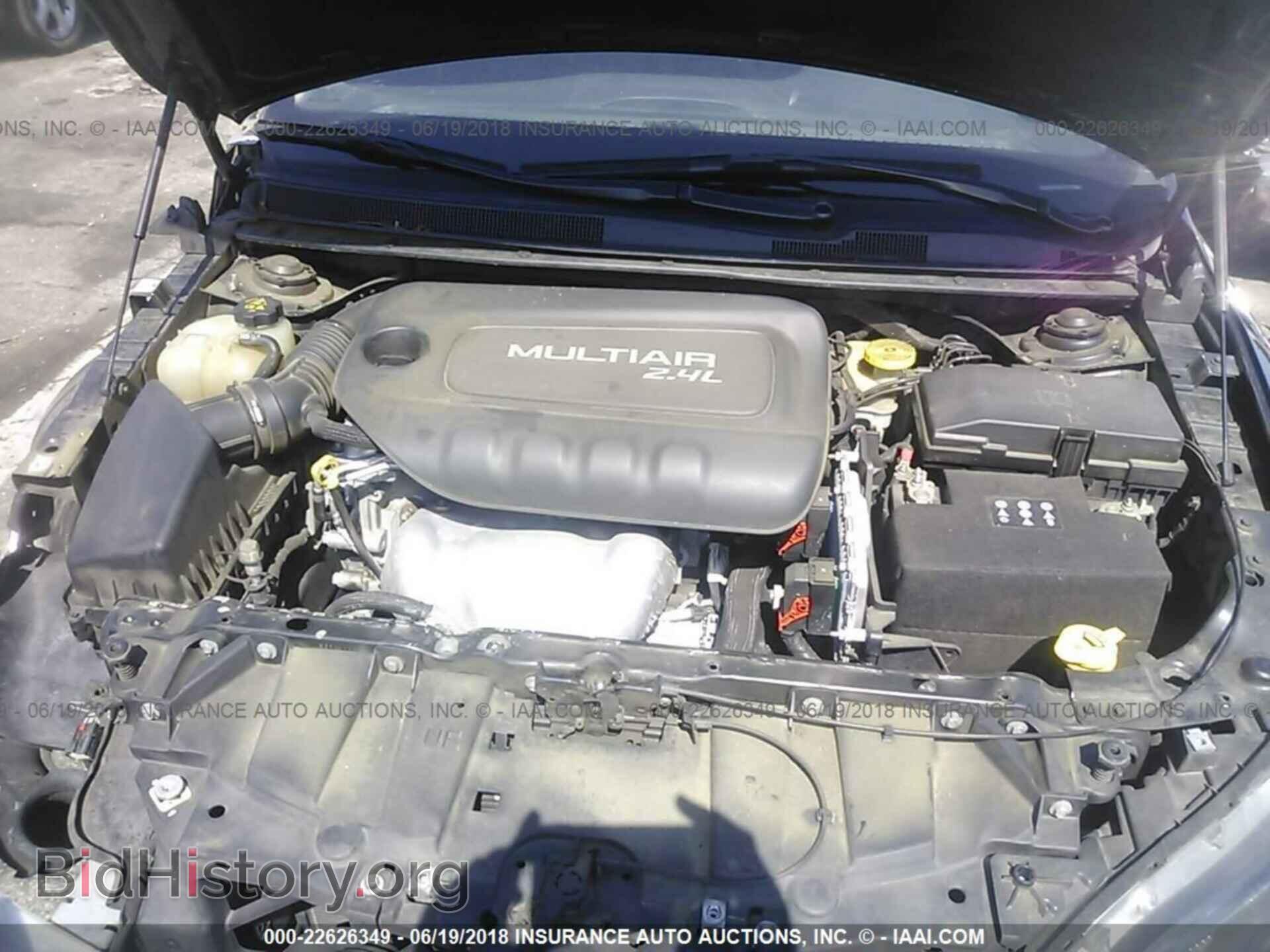 2015 Chrysler 200 - VIN: 1C3CCCAB1FN580364 - Photo 10