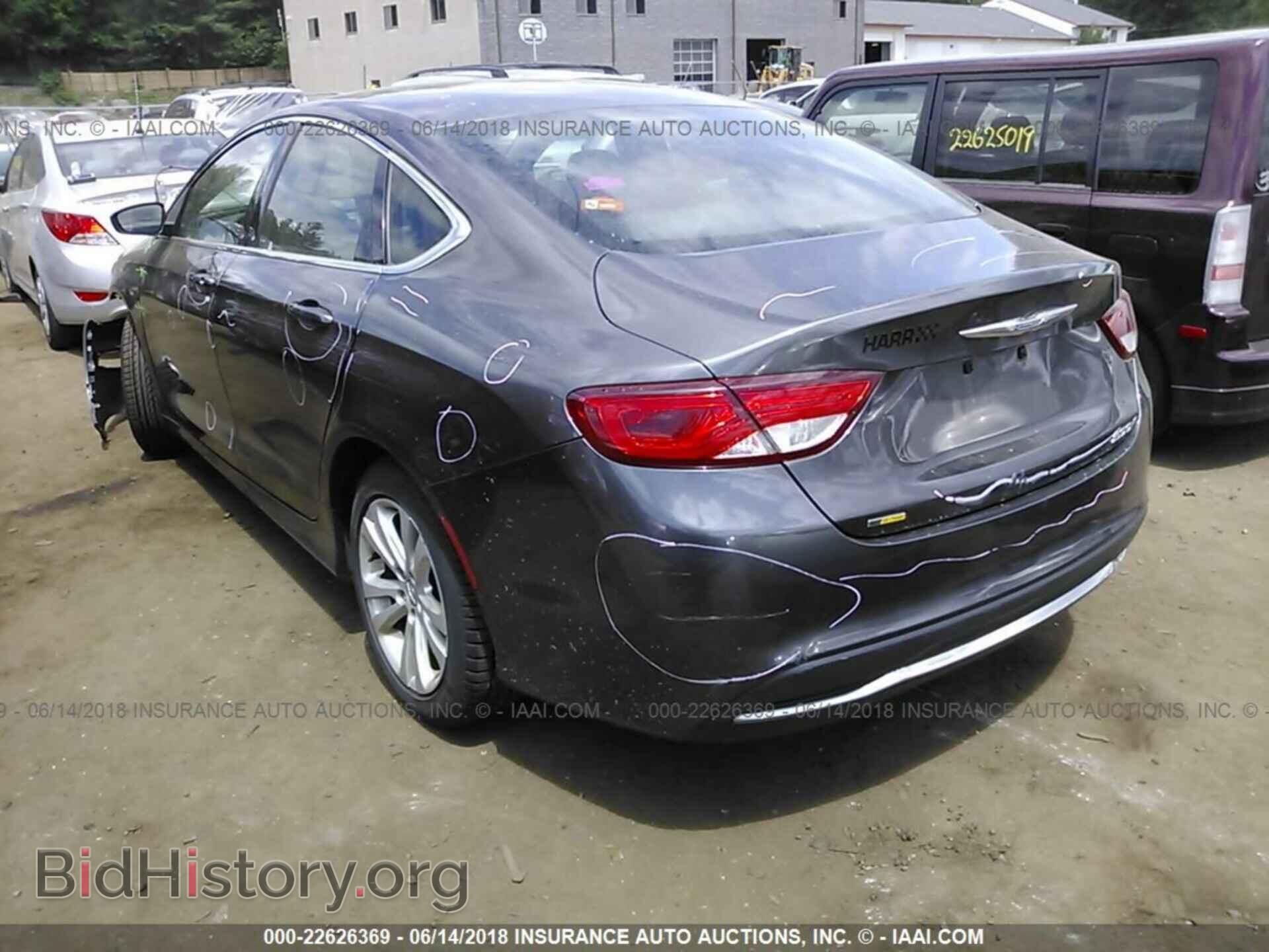 2015 Chrysler 200 - VIN: 1C3CCCAB6FN579145 - Photo 3