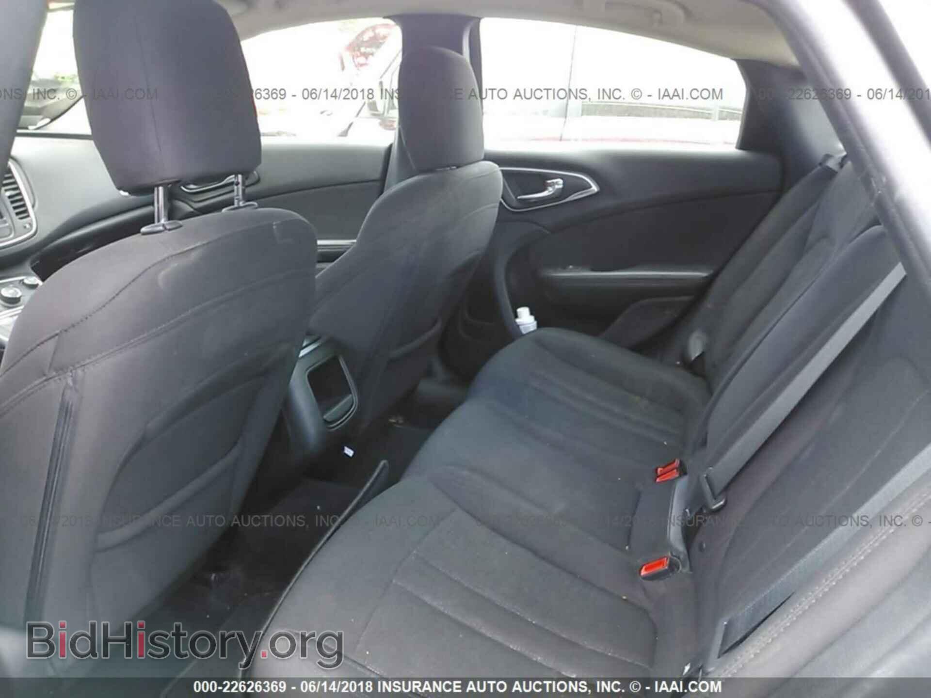 2015 Chrysler 200 - VIN: 1C3CCCAB6FN579145 - Photo 8