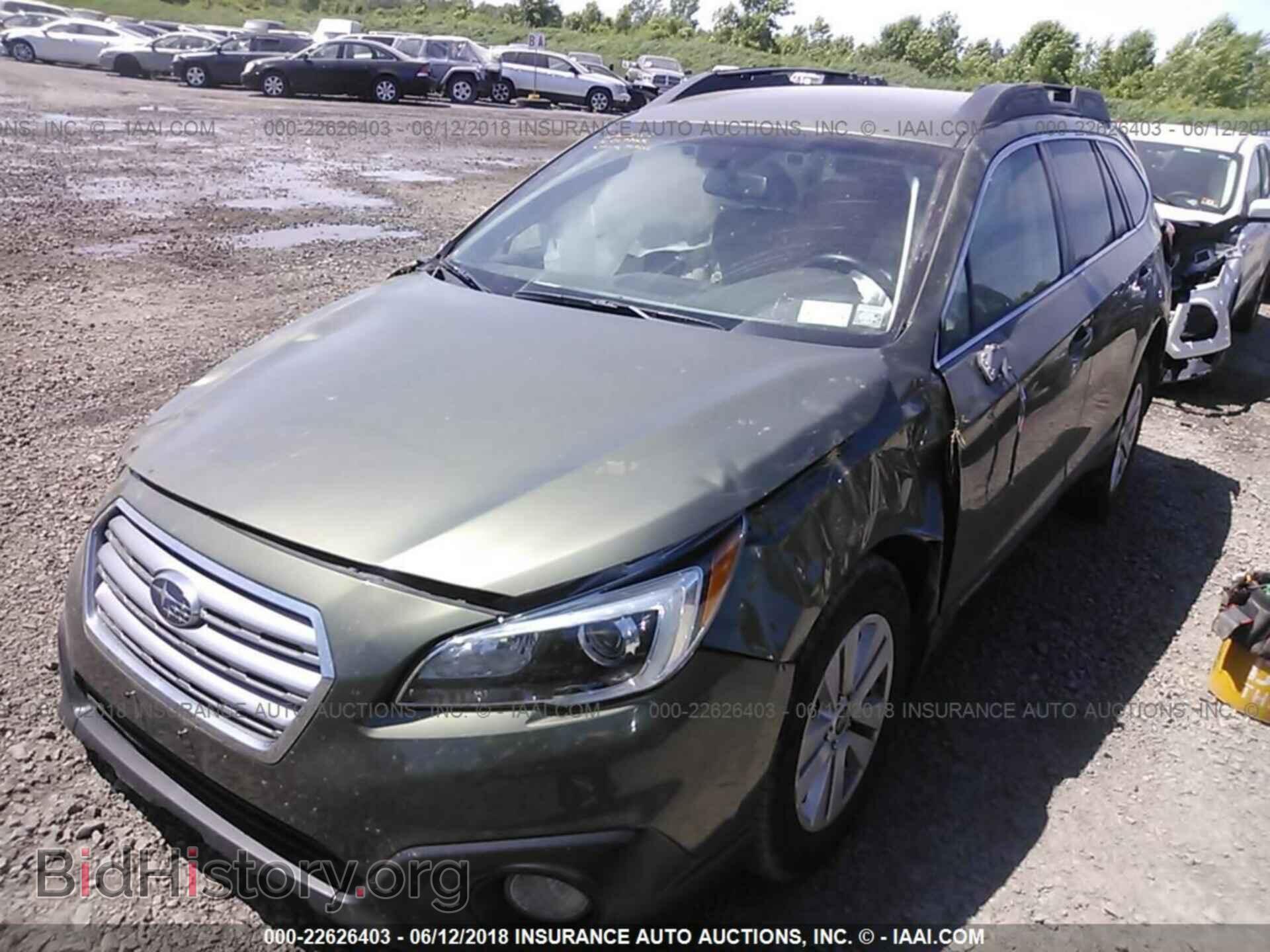 2016 Subaru Outback - VIN: 4S4BSAFC3G3247737 - Photo 2