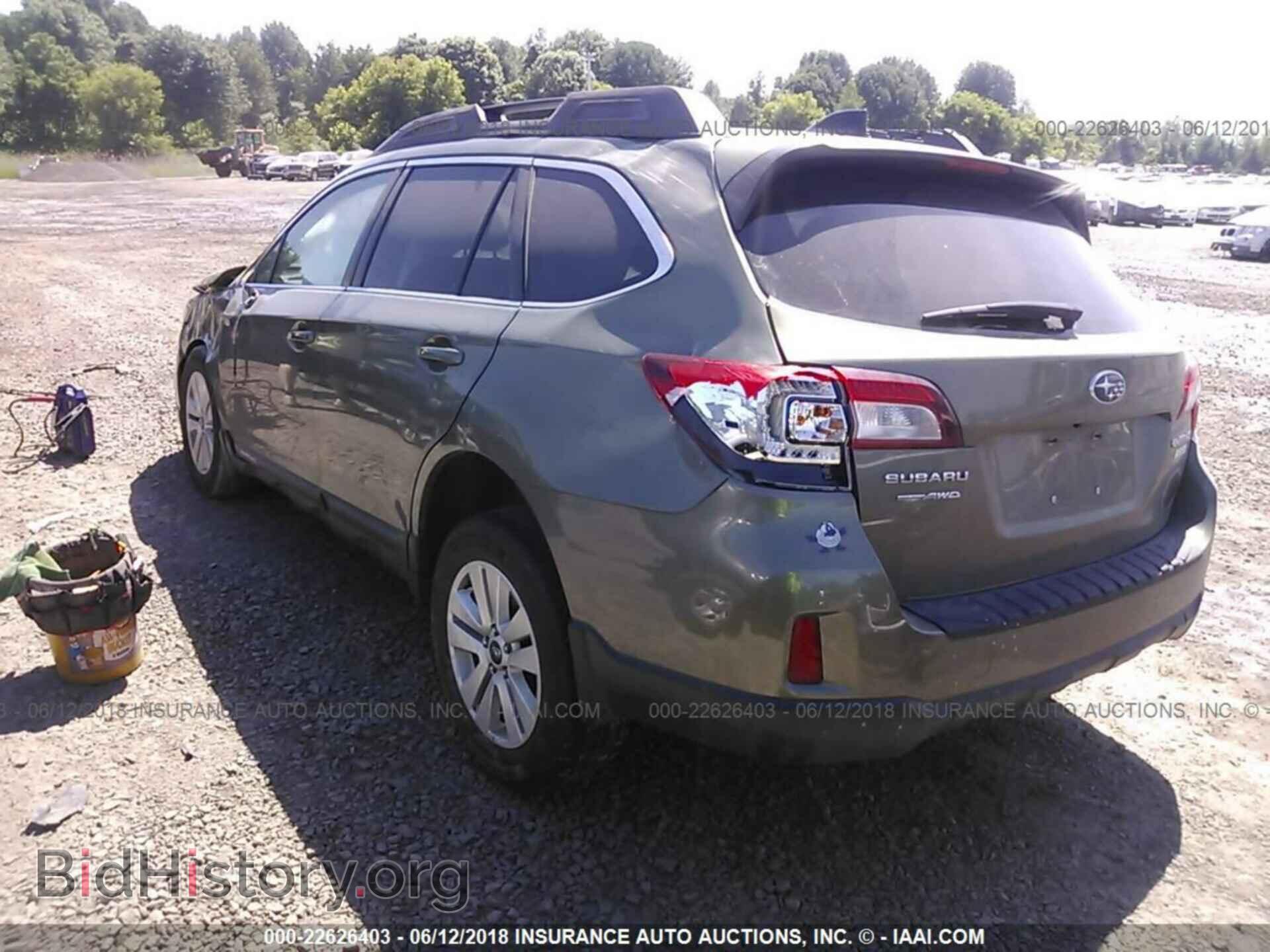 2016 Subaru Outback - VIN: 4S4BSAFC3G3247737 - Photo 3