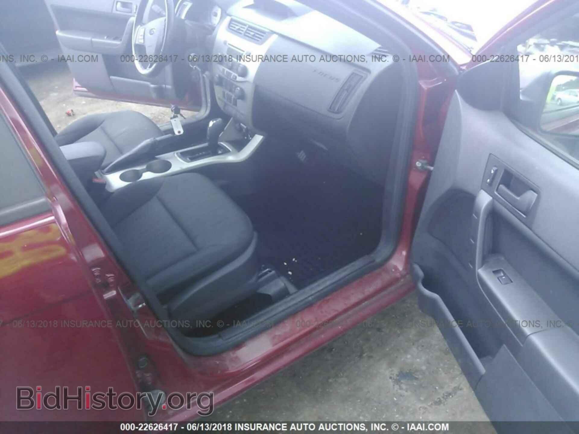 2011 Ford Focus - VIN: 1FAHP3FN5BW157600 - Фото 5