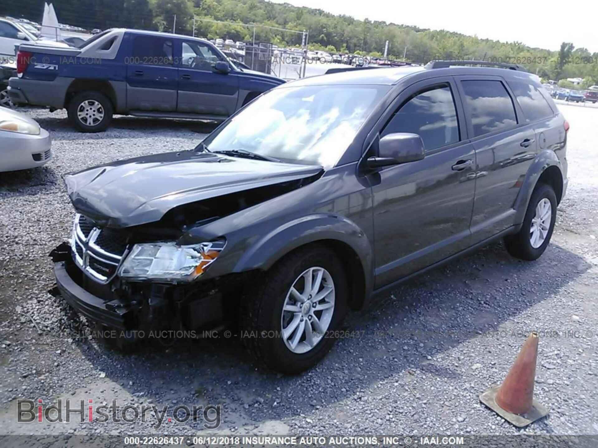 2016 Dodge Journey - VIN: 3C4PDCBG9GT134114 - Фото 2