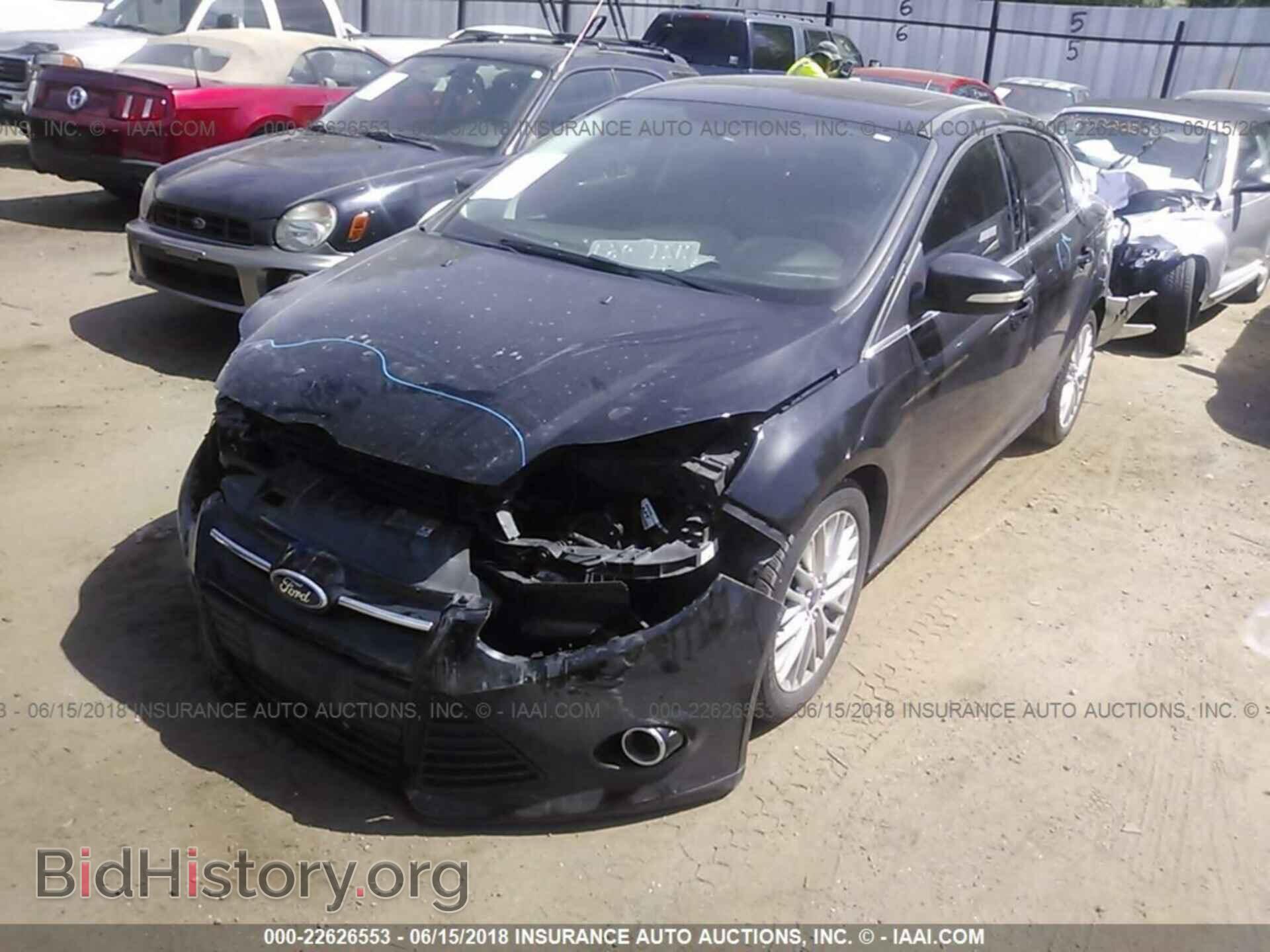 2013 Ford Focus - VIN: 1FADP3J20DL210526 - Photo 2