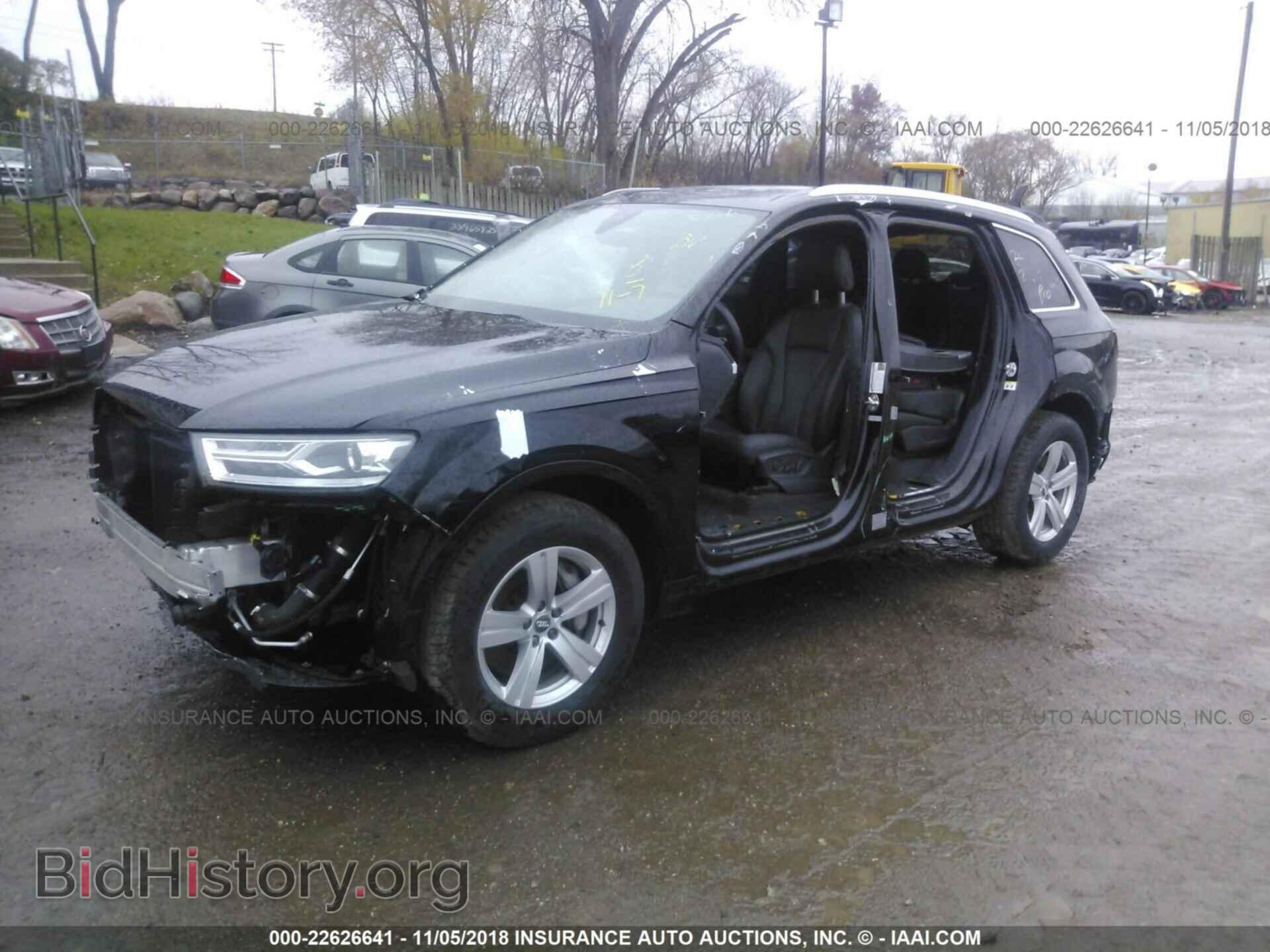2017 Audi Q7 - VIN: WA1LHAF77HD036265 - Фото 2